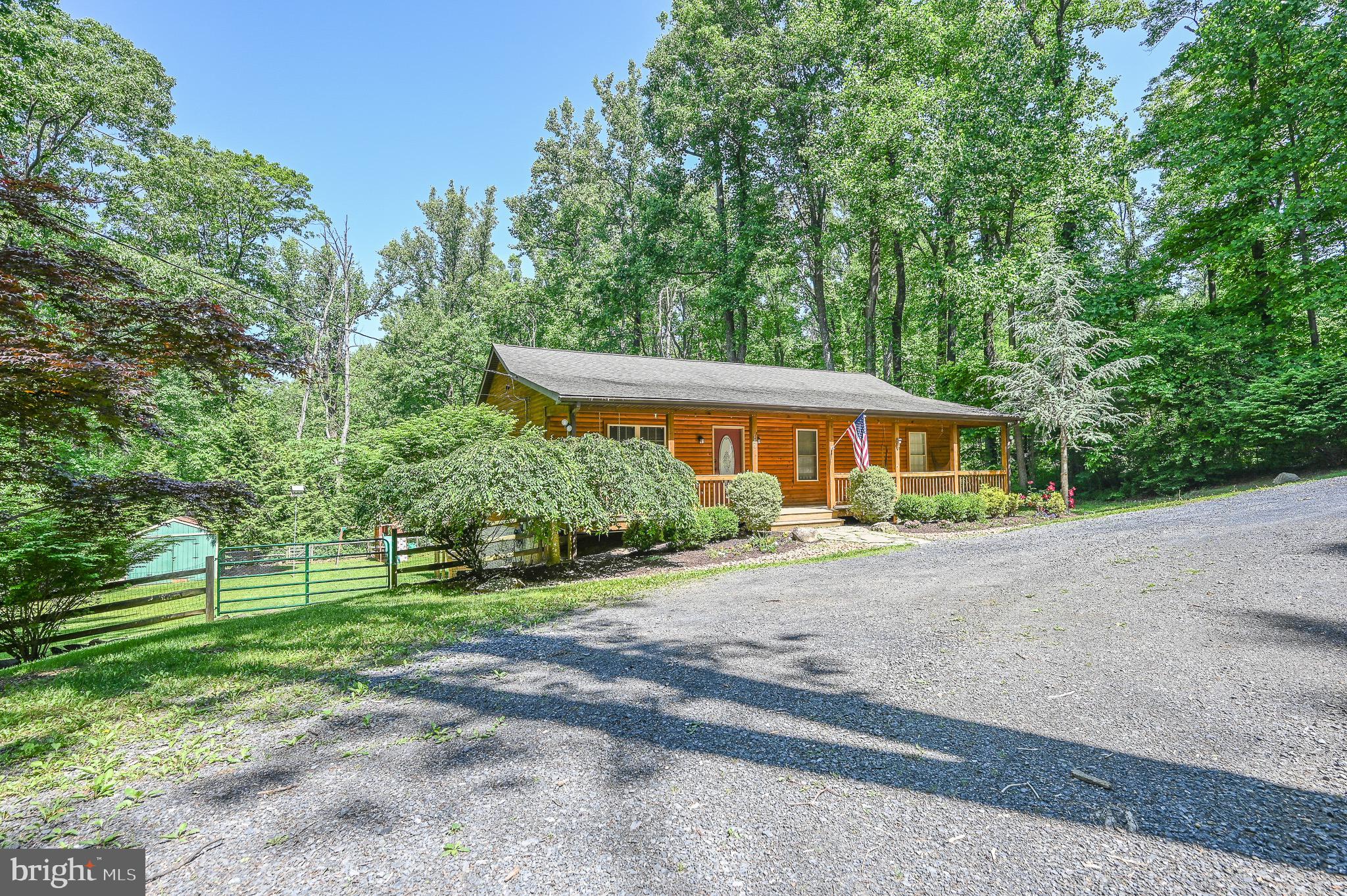 BLUE MOUNTAIN - Residential