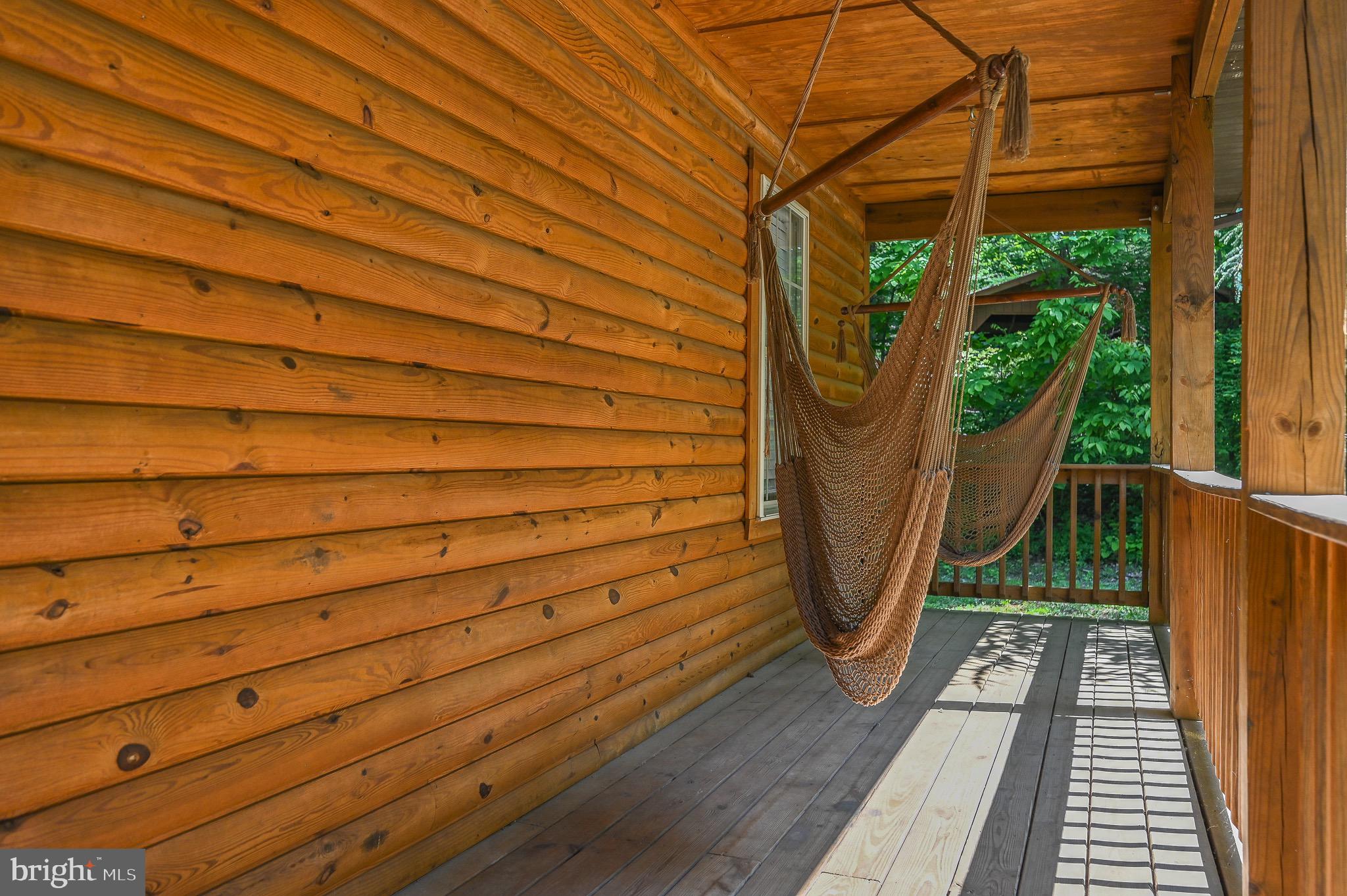 BLUE MOUNTAIN - Residential