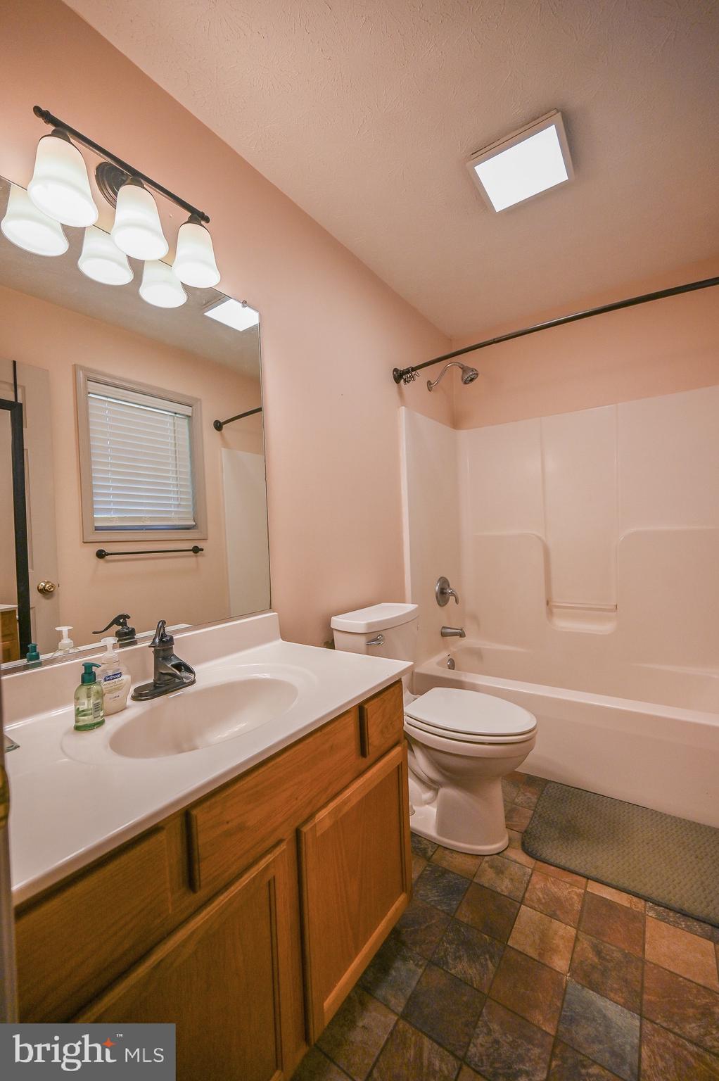 BLUE MOUNTAIN - Residential