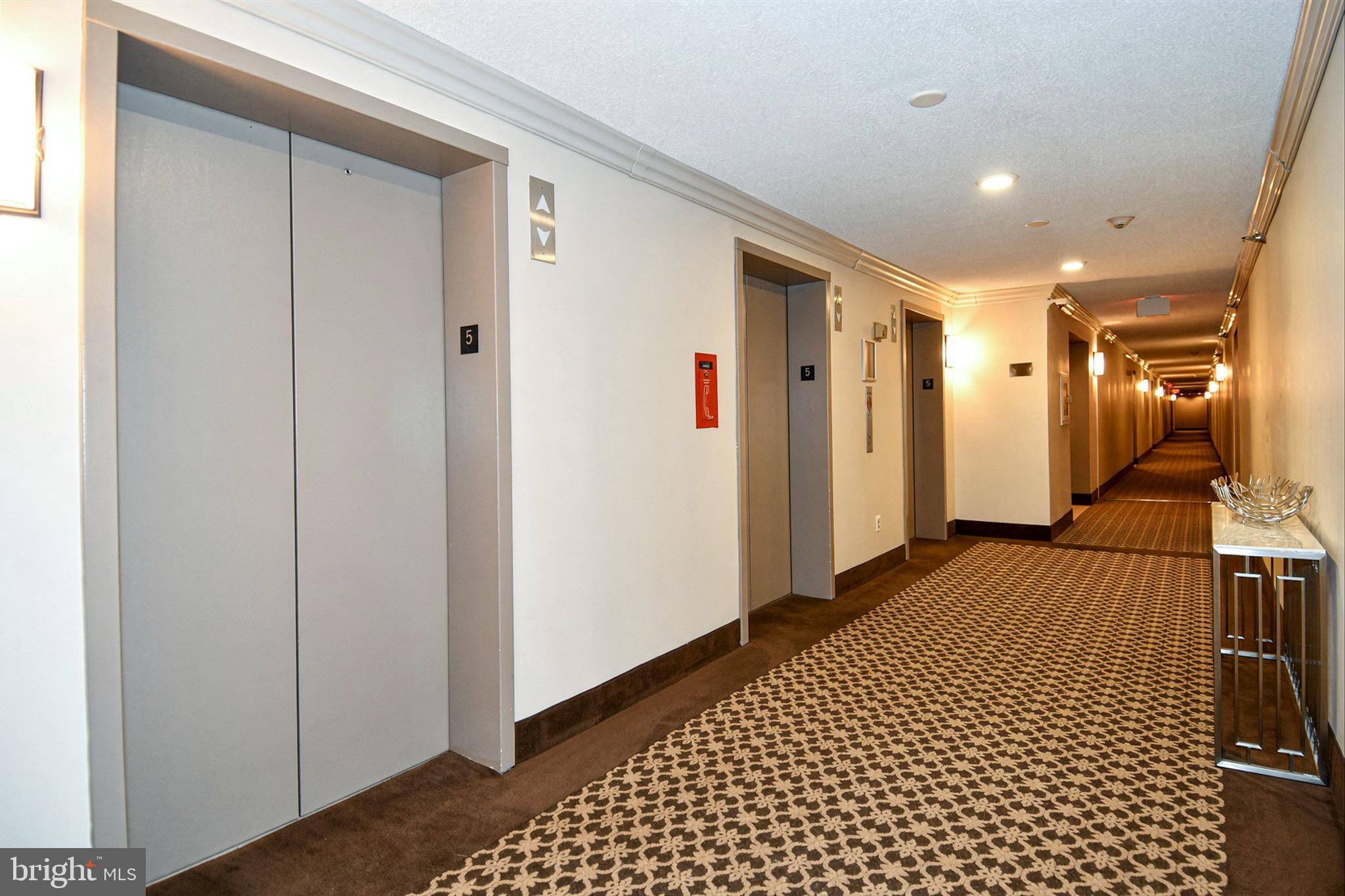 1808 OLD MEADOW ROAD 509