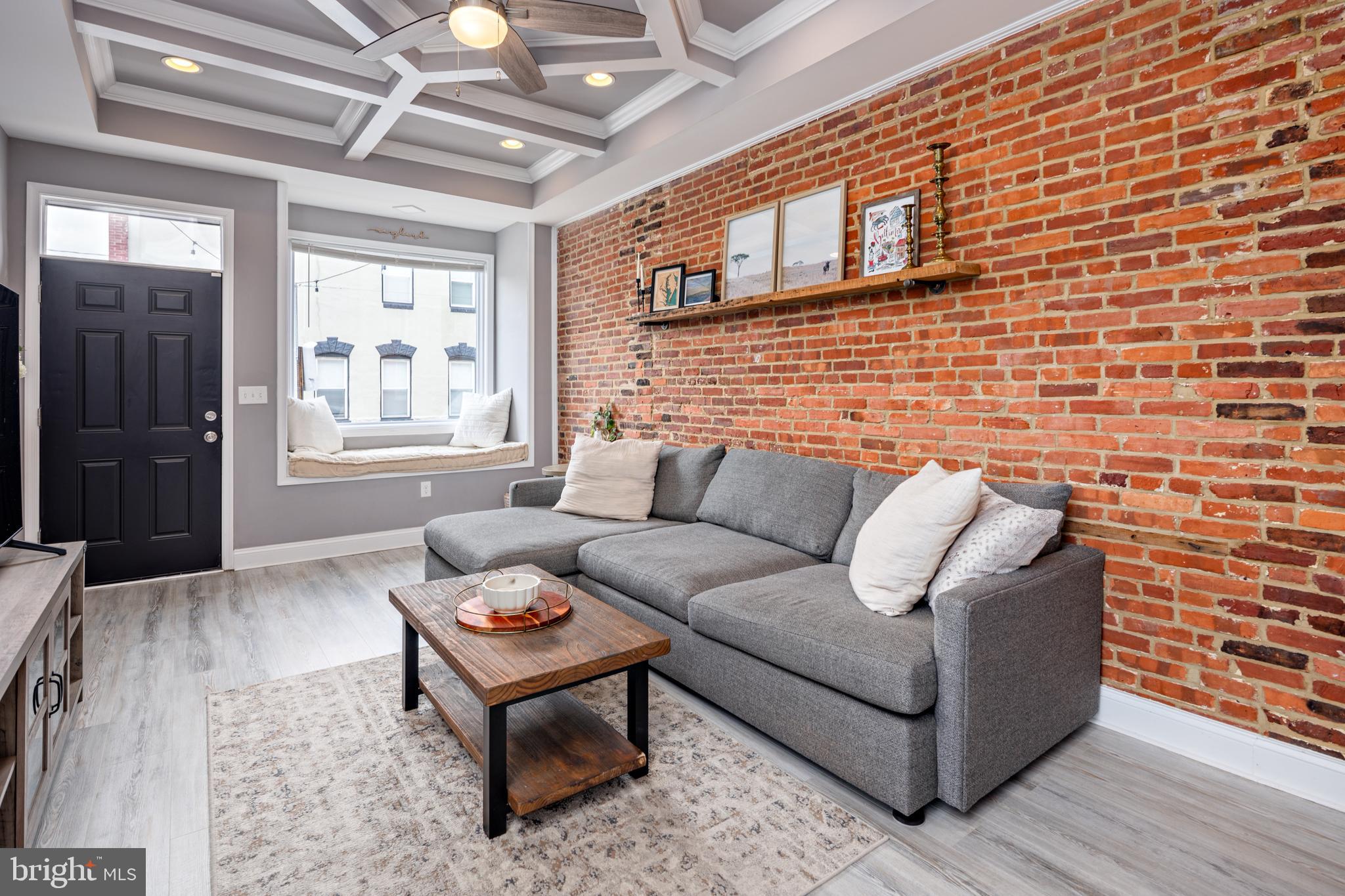 101 N STREEPER STREET