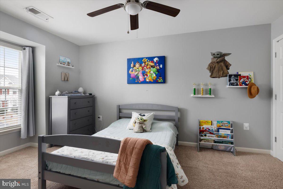 ROUND HILL - Residential