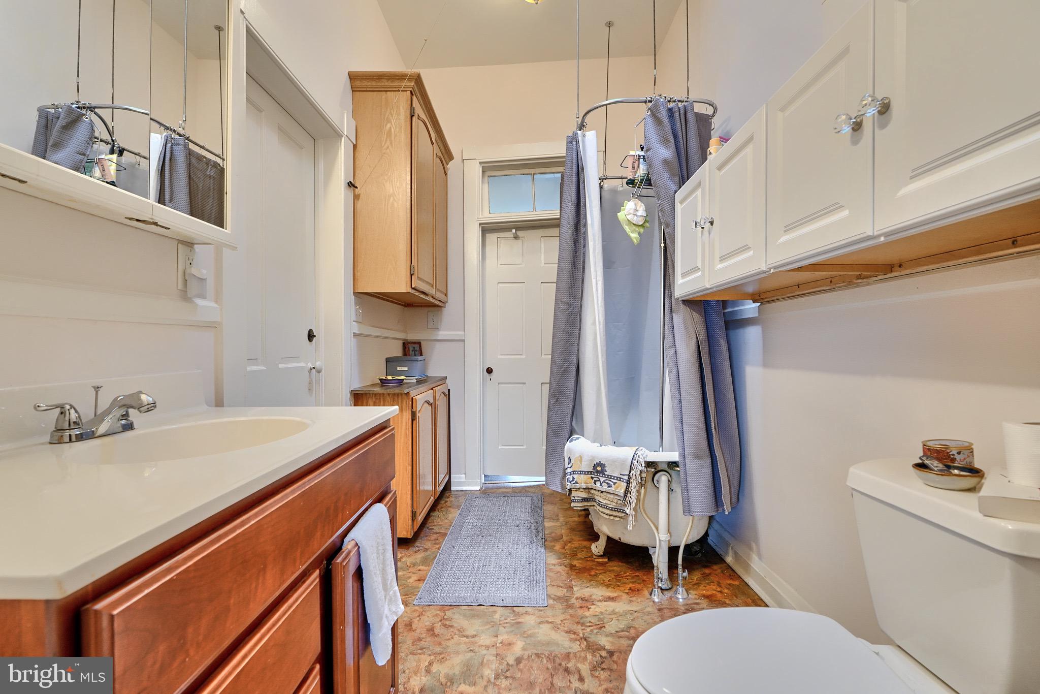 BOLTON HILL HISTORIC DISTRICT - Residential Income