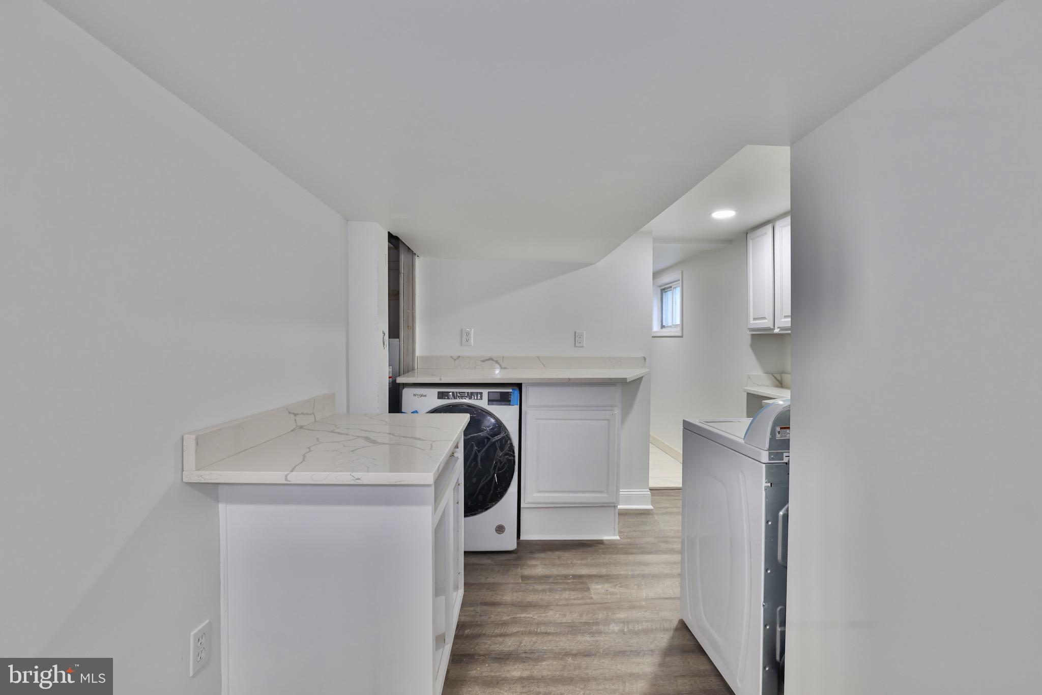 ABBOTT FOREST - Residential