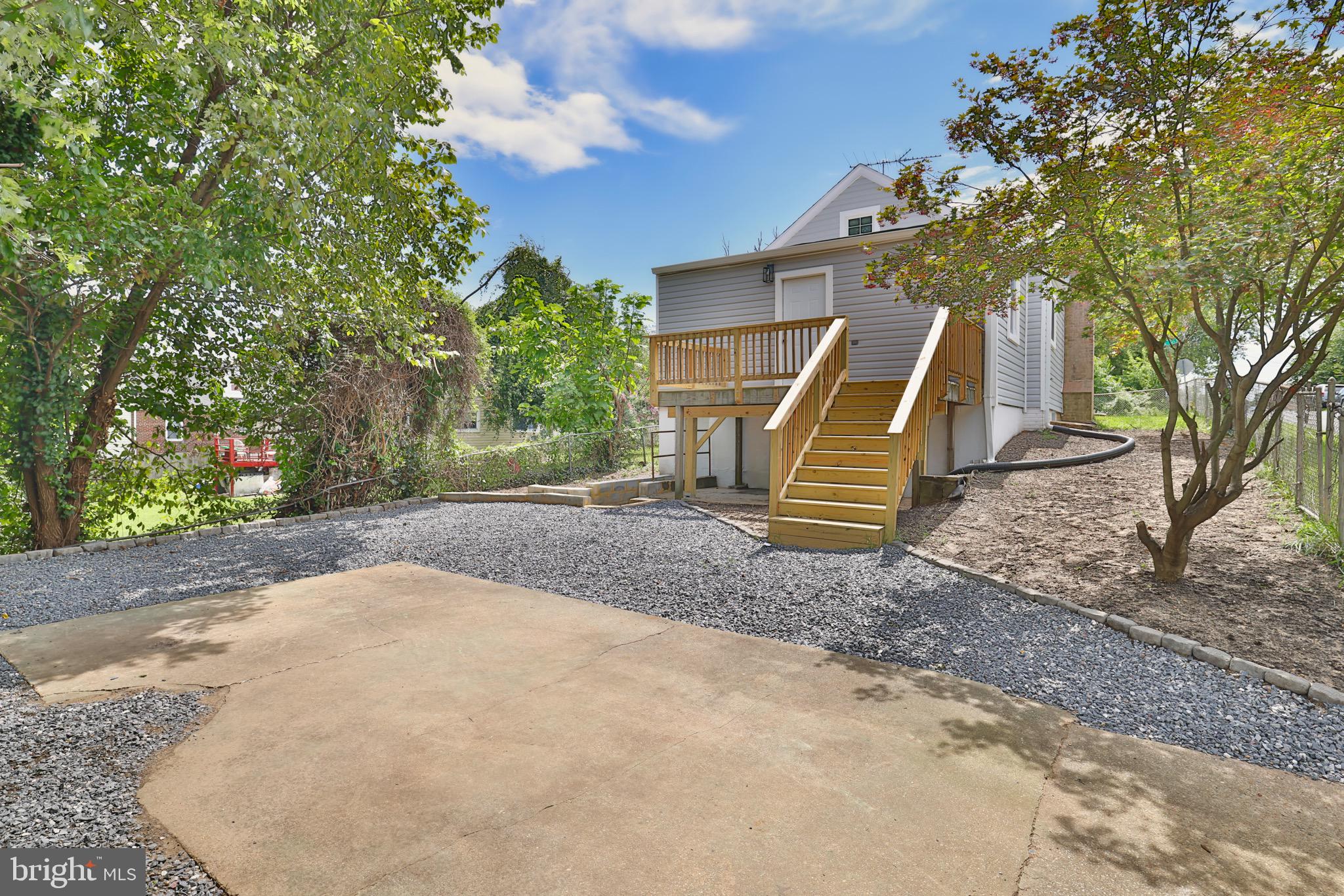 ABBOTT FOREST - Residential