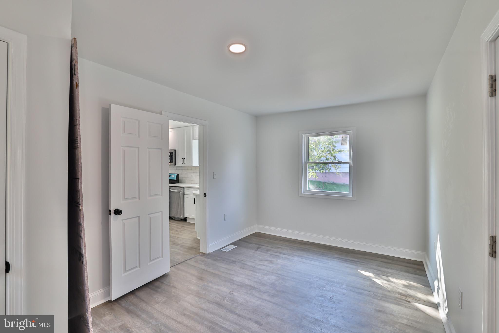 ABBOTT FOREST - Residential