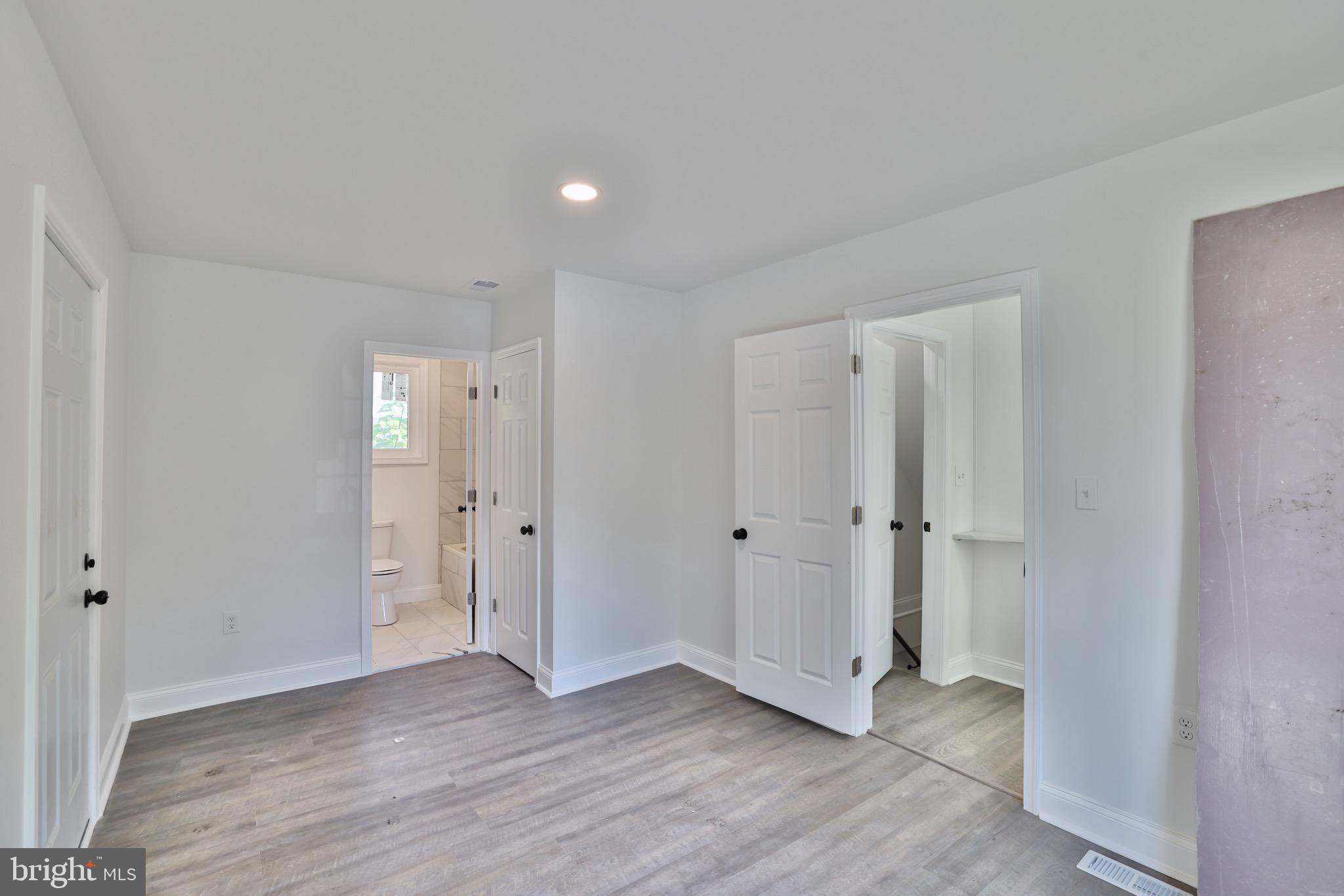 ABBOTT FOREST - Residential