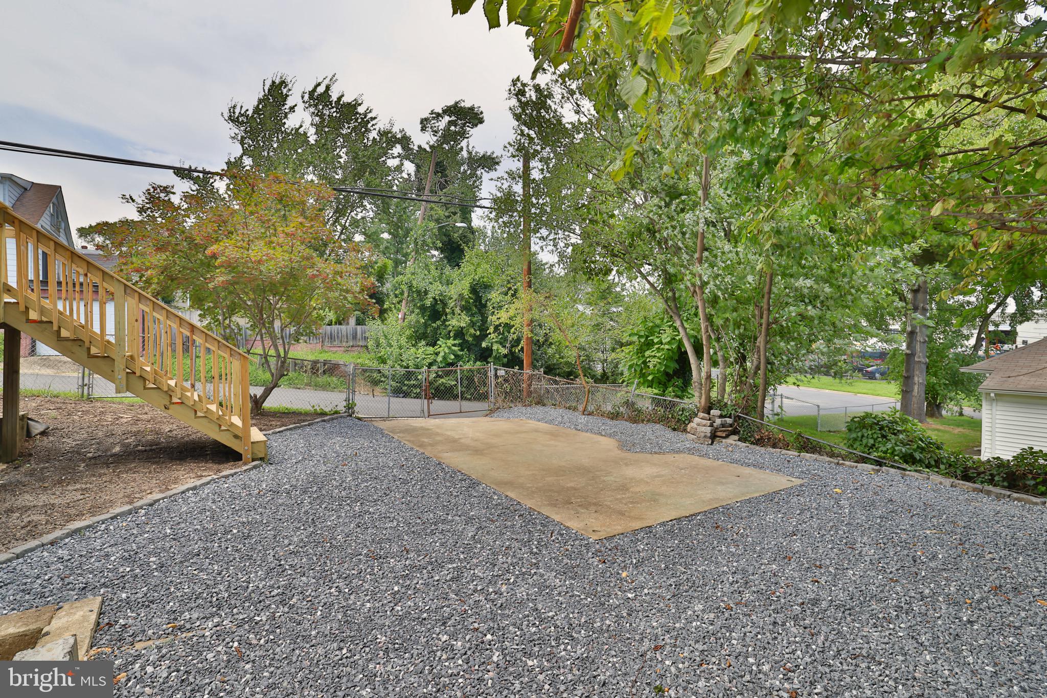 ABBOTT FOREST - Residential