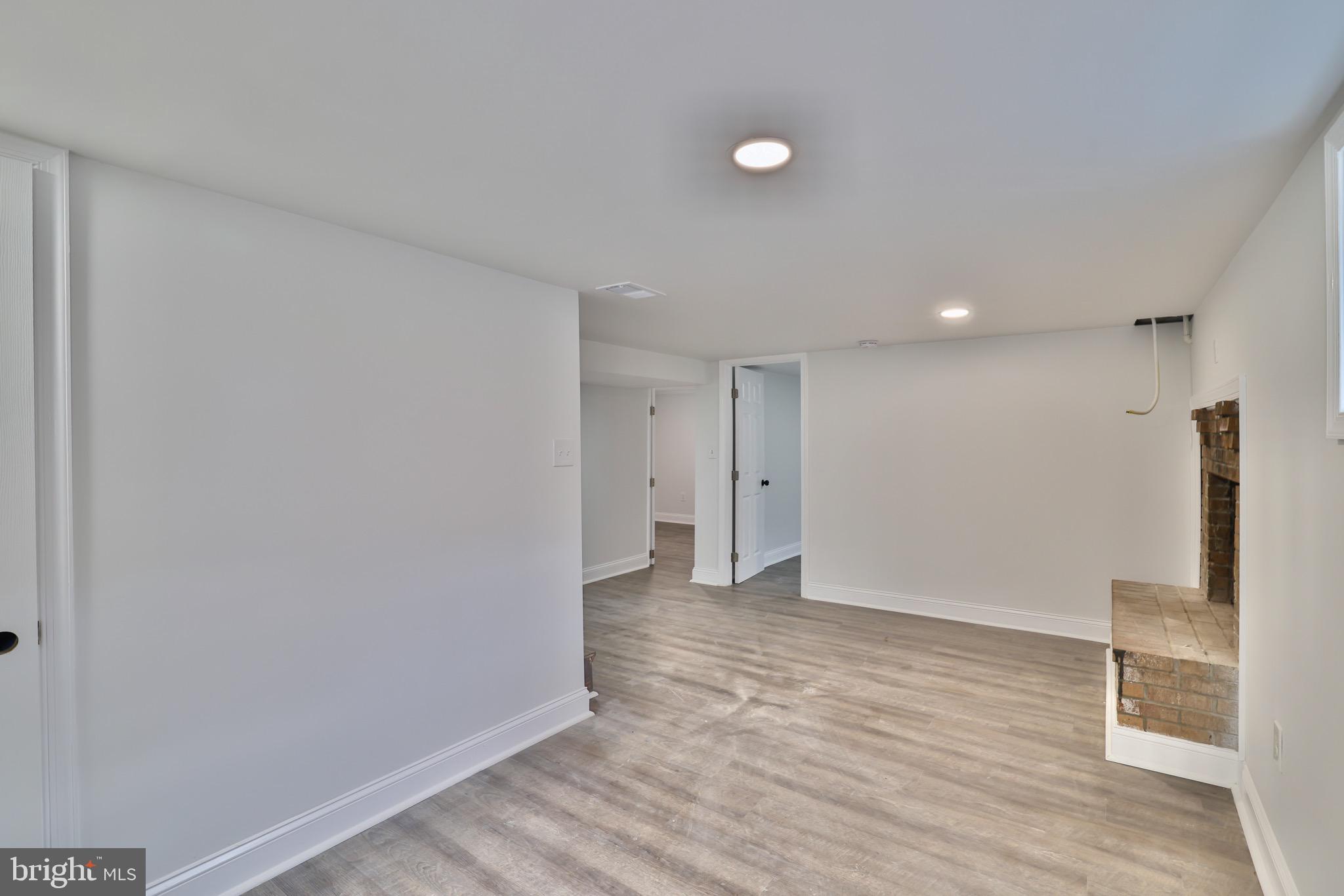 ABBOTT FOREST - Residential