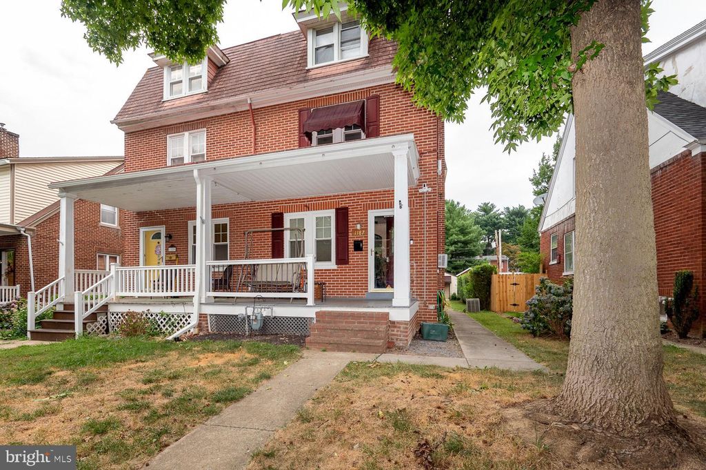 Photo of 1187 Maple Avenue, Lancaster, PA 17603 (MLS # PALA2053930)