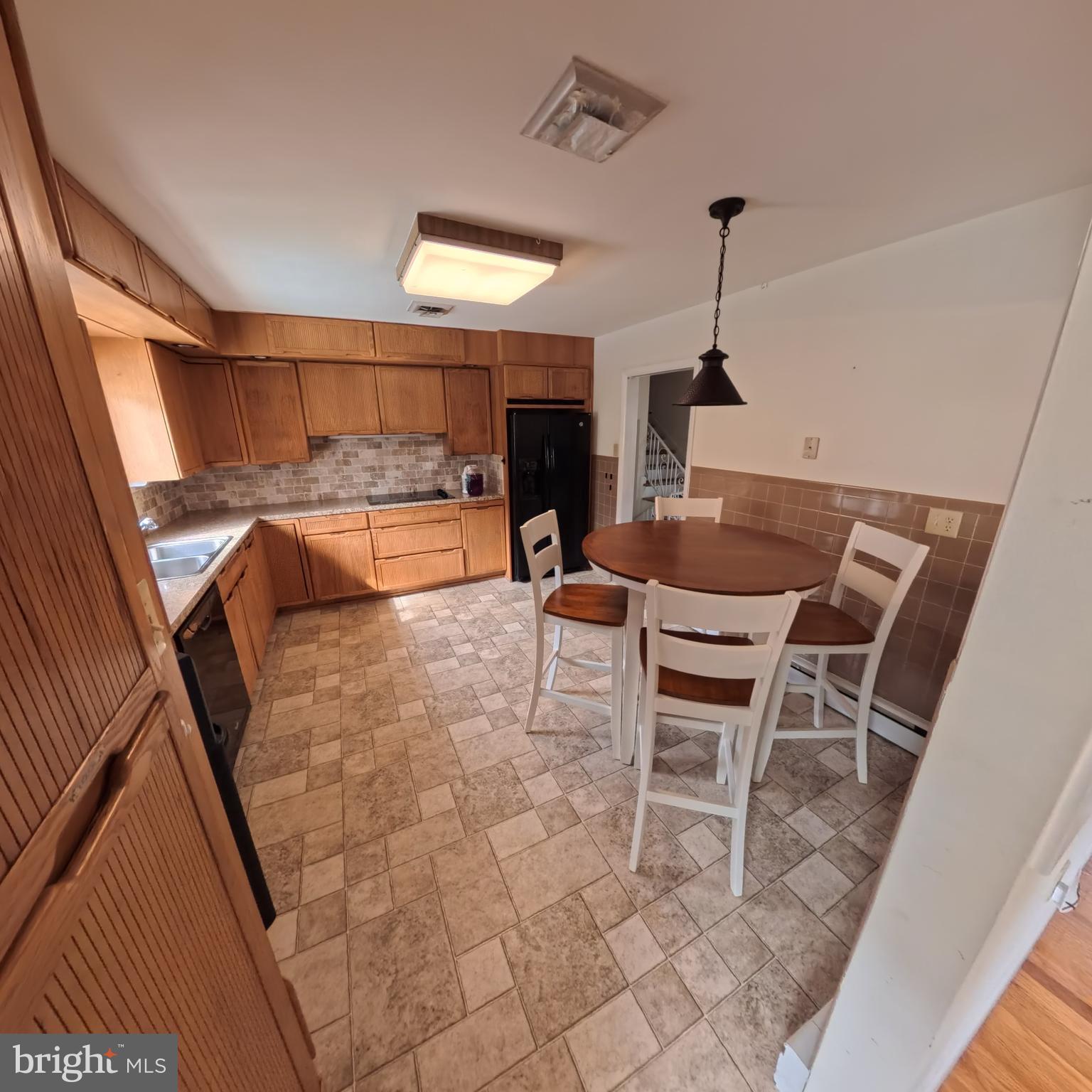 MAHANTONGO STREET - Residential