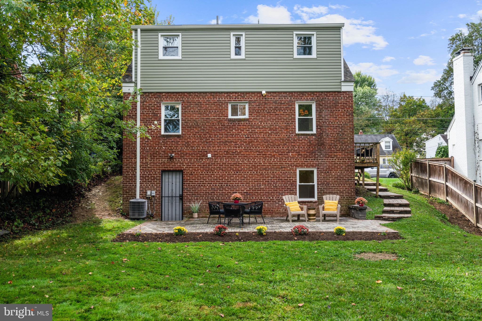 HOMEWOOD - Residential