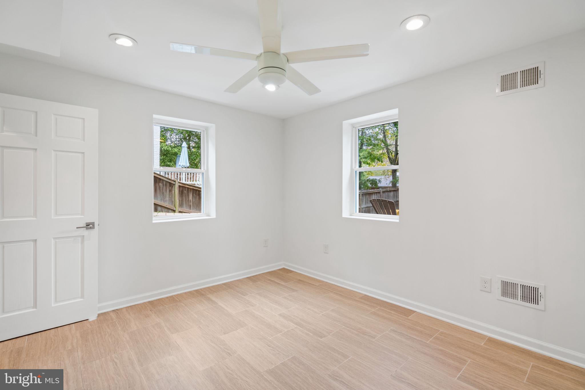 HOMEWOOD - Residential