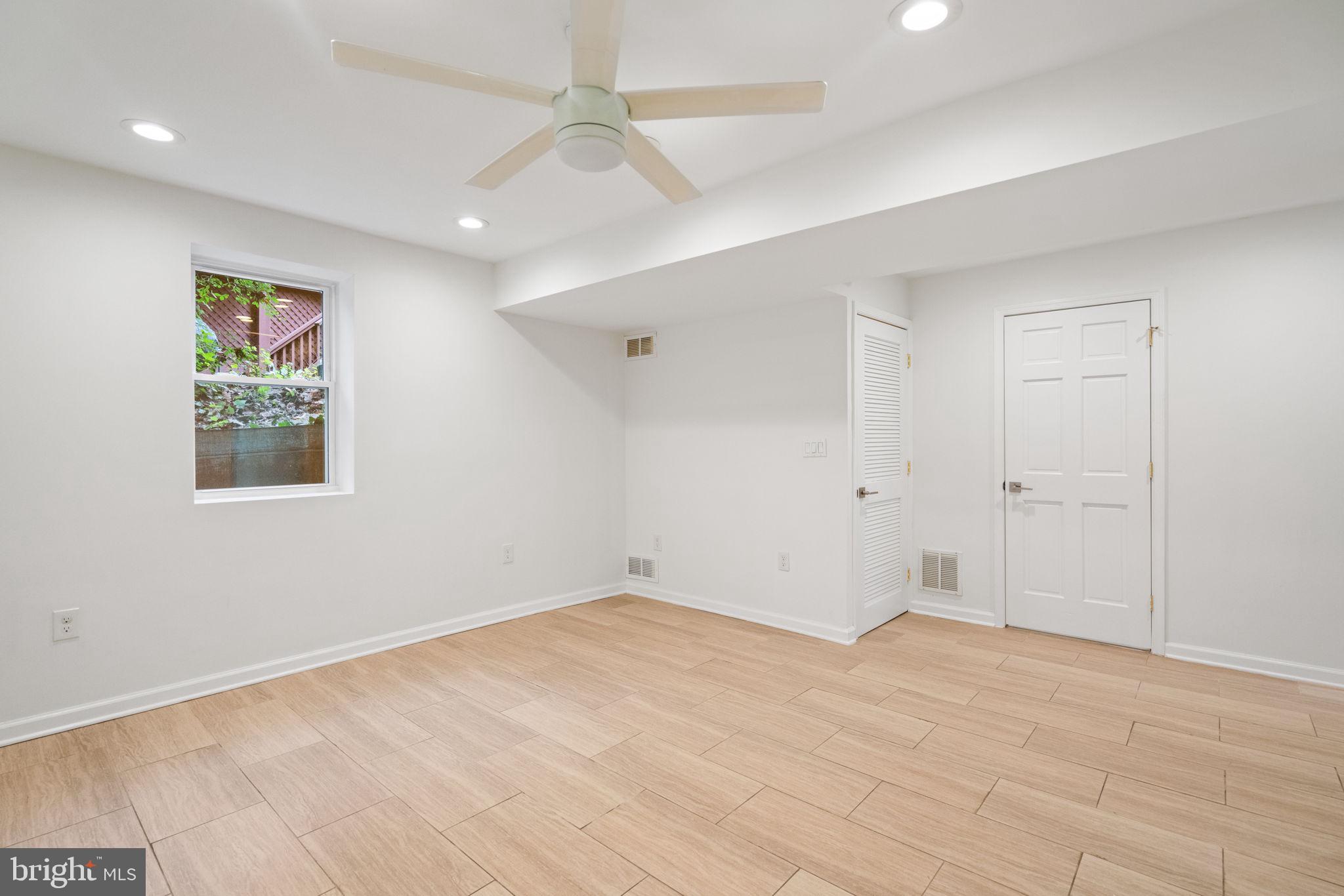 HOMEWOOD - Residential