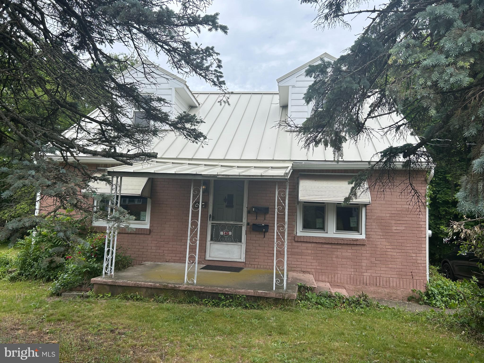 145 GLOUCESTER AVENUE