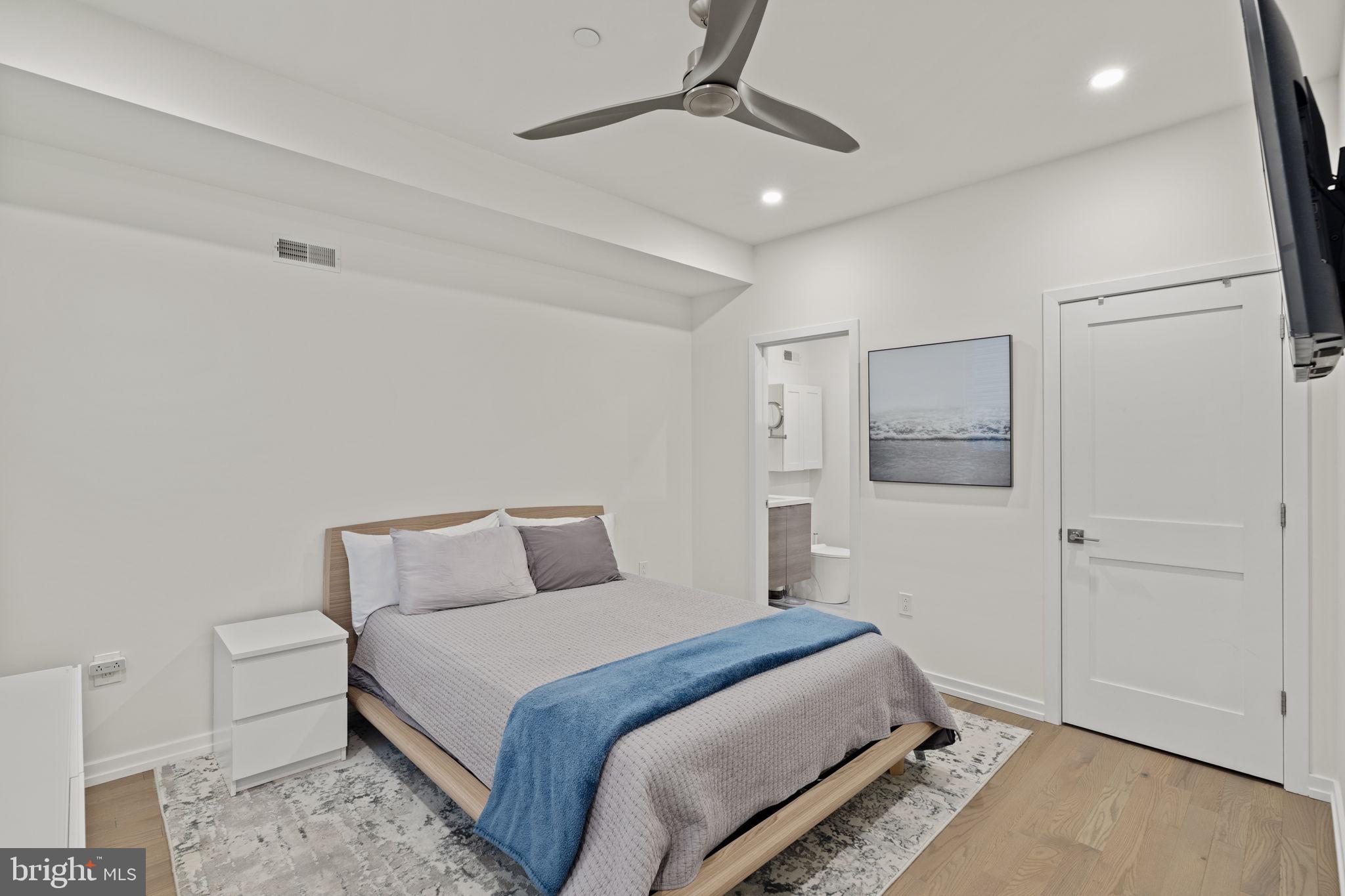 GRADUATE HOSPITAL - Residential