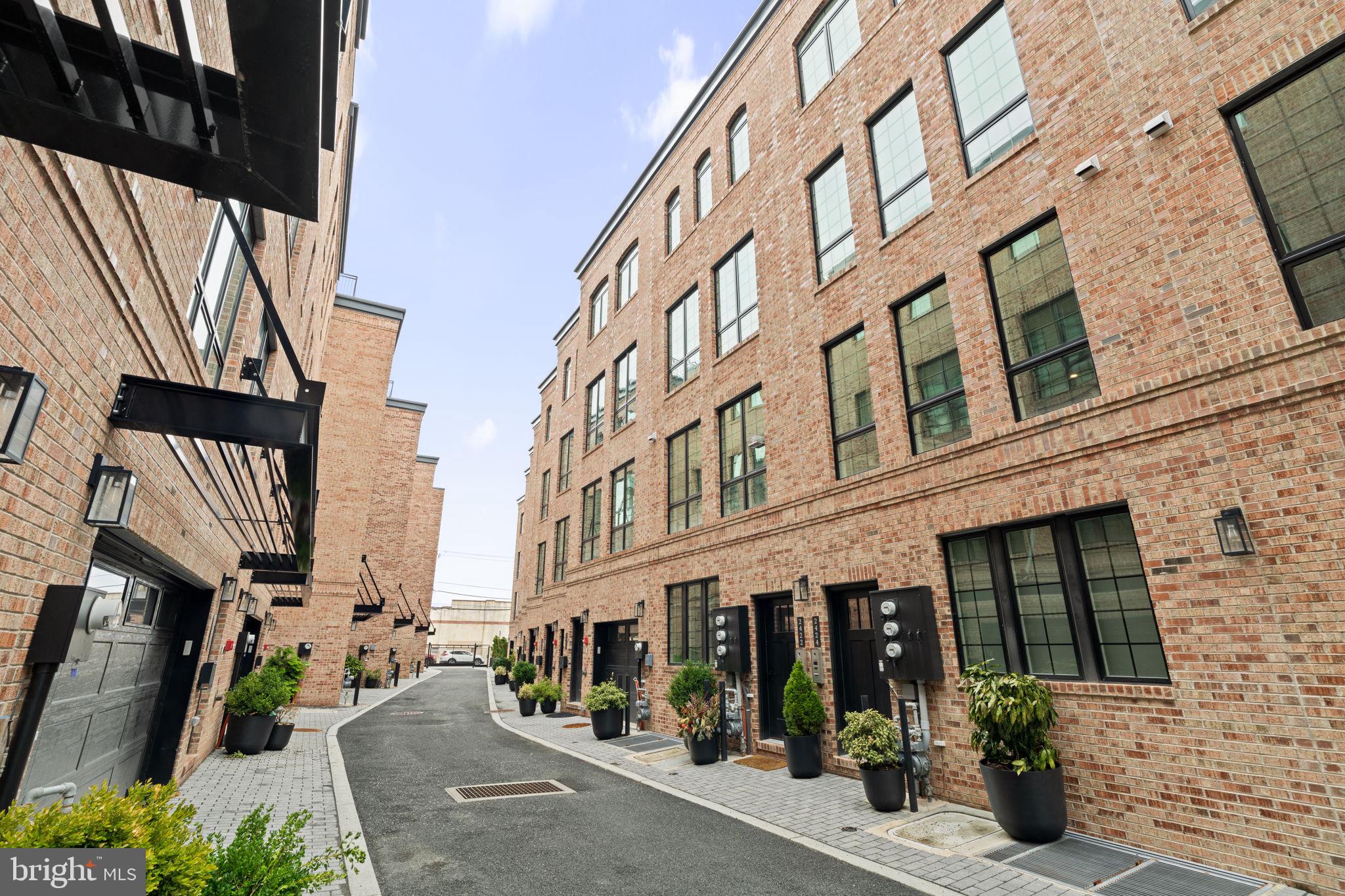 GRADUATE HOSPITAL - Residential