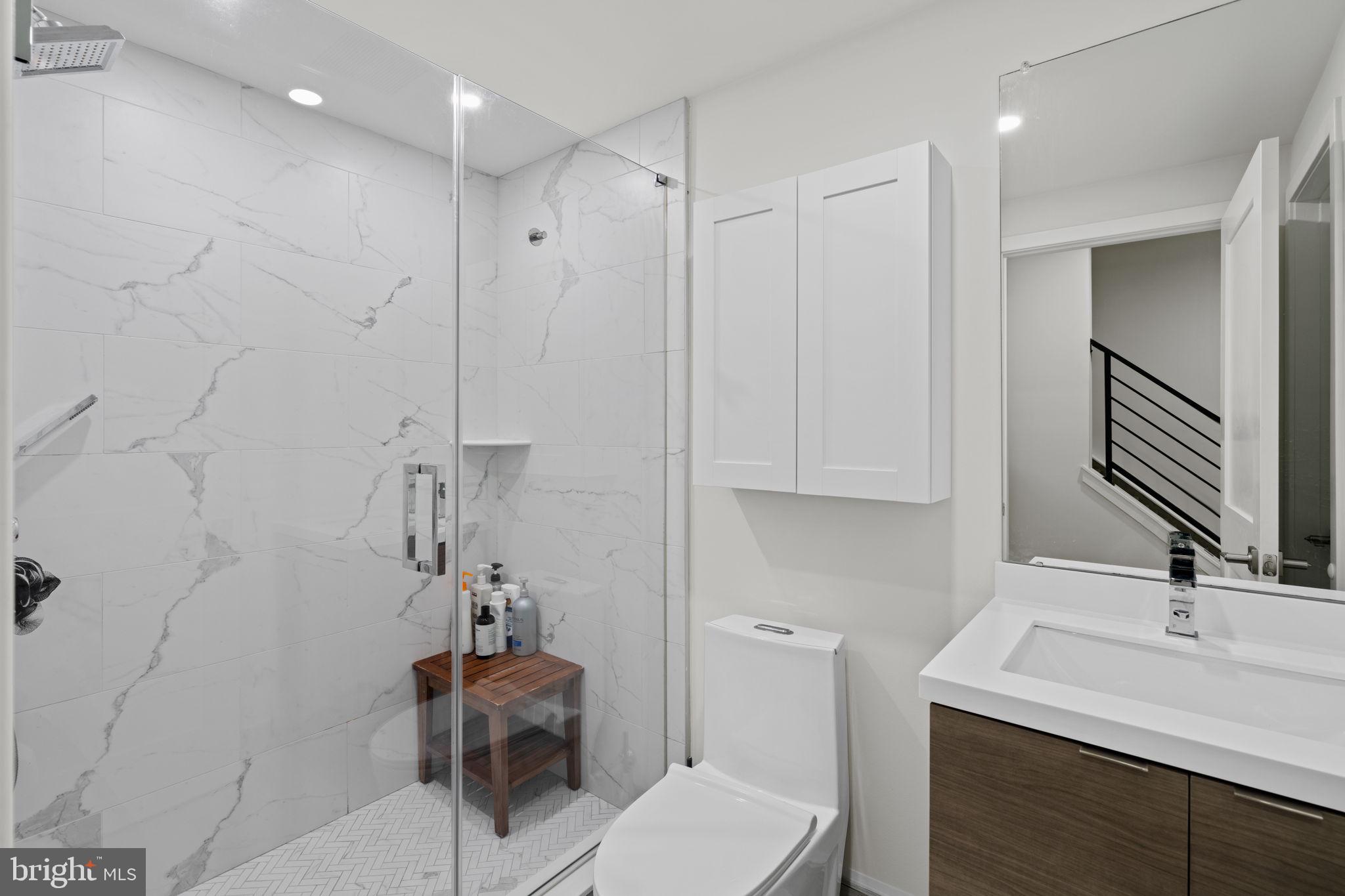 GRADUATE HOSPITAL - Residential