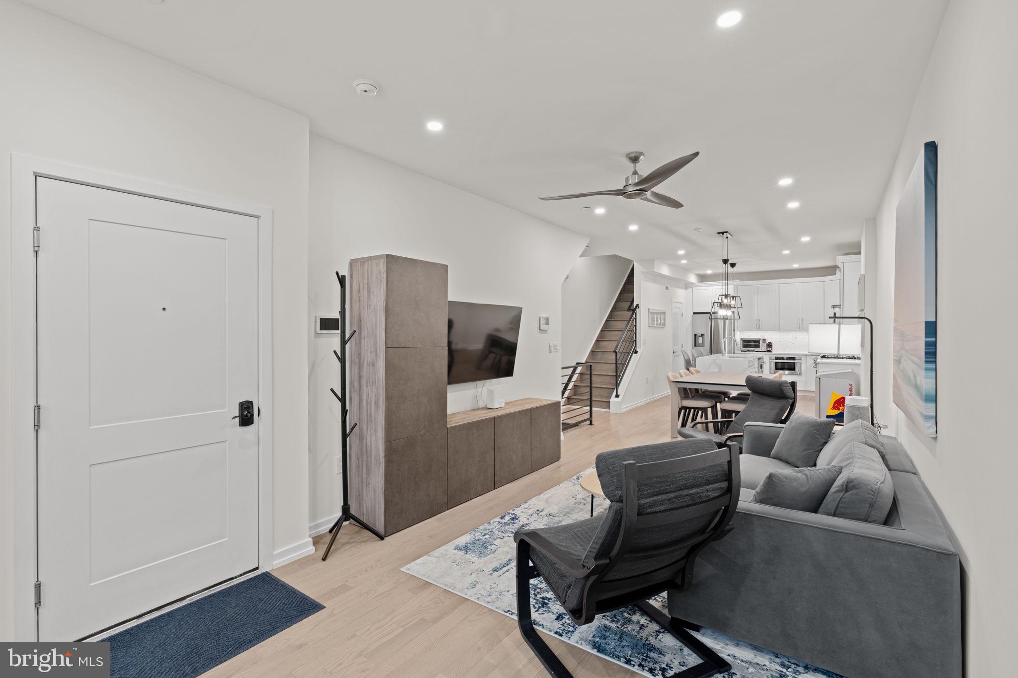 GRADUATE HOSPITAL - Residential