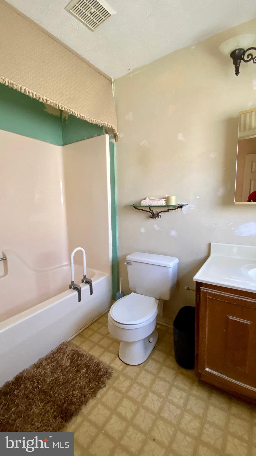 RUMSEY ISLAND - Residential