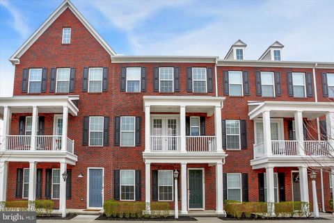 Townhouse For Sale - 3213 Wayland Road<br/> MECHANICSBURG, PA 17055
