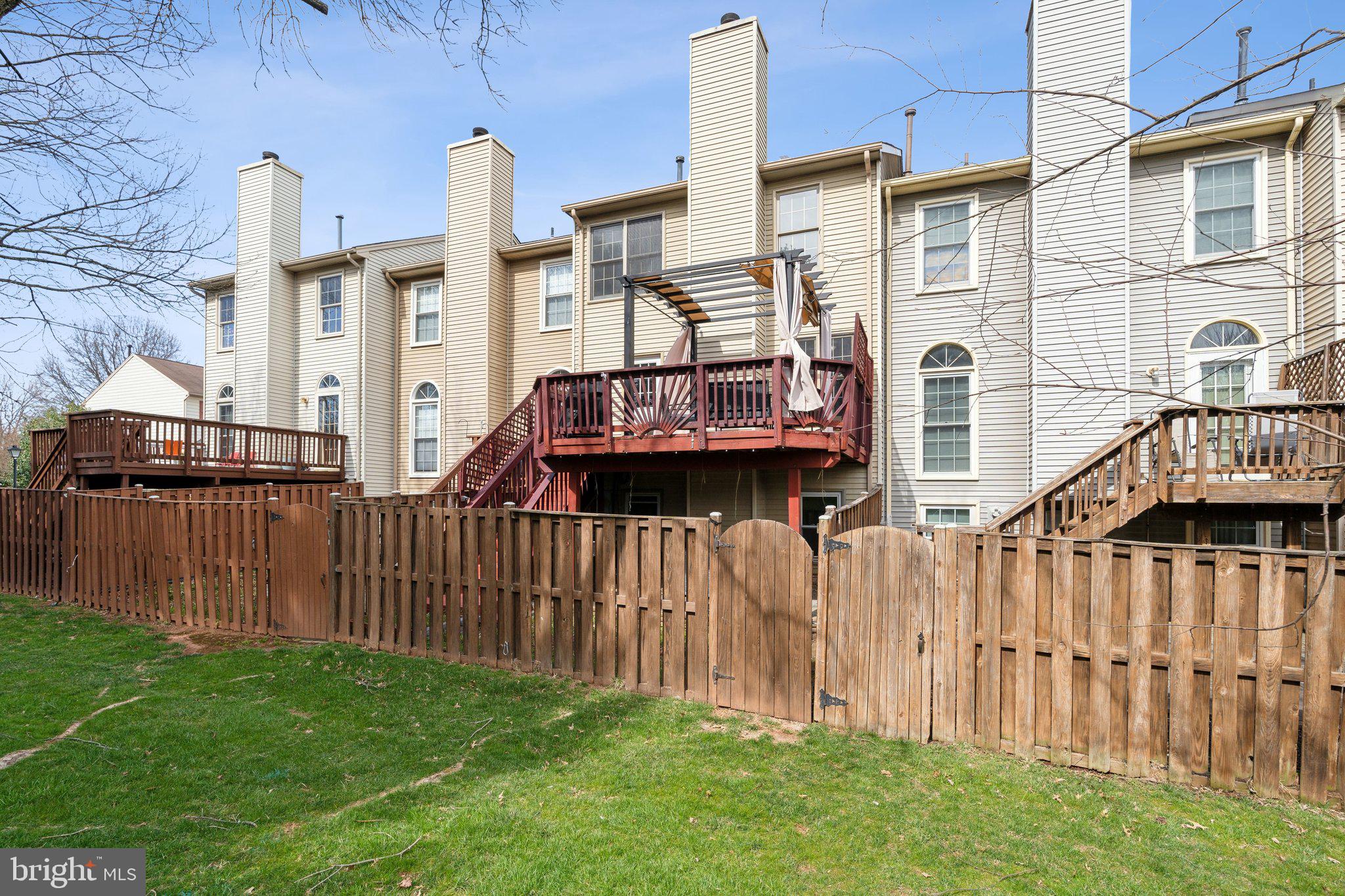 FOX CREEK - Residential