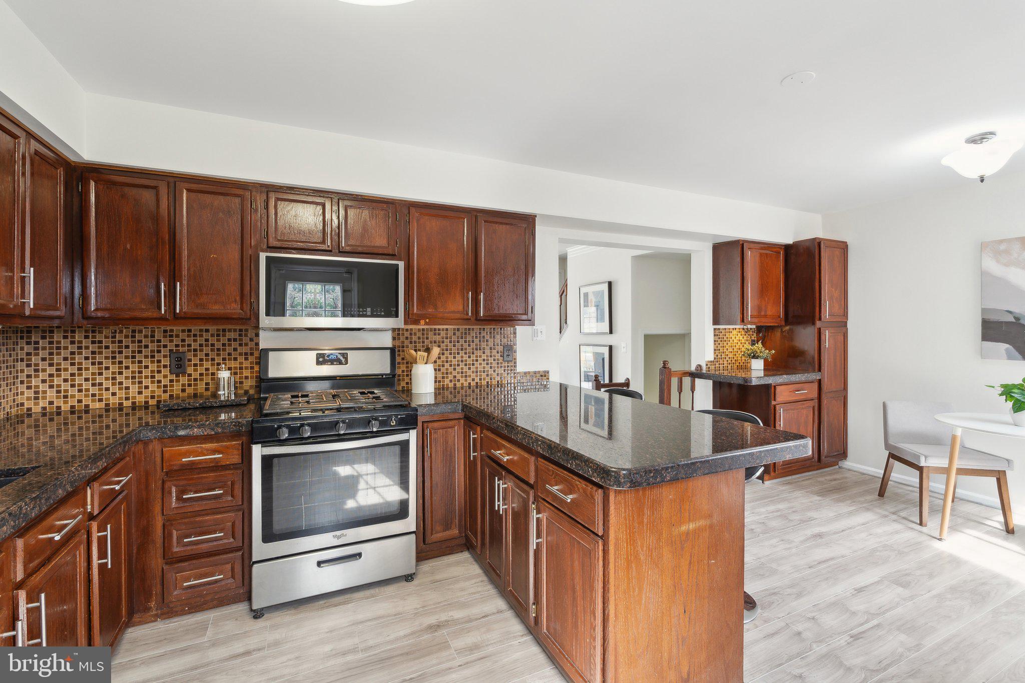 FOX CREEK - Residential