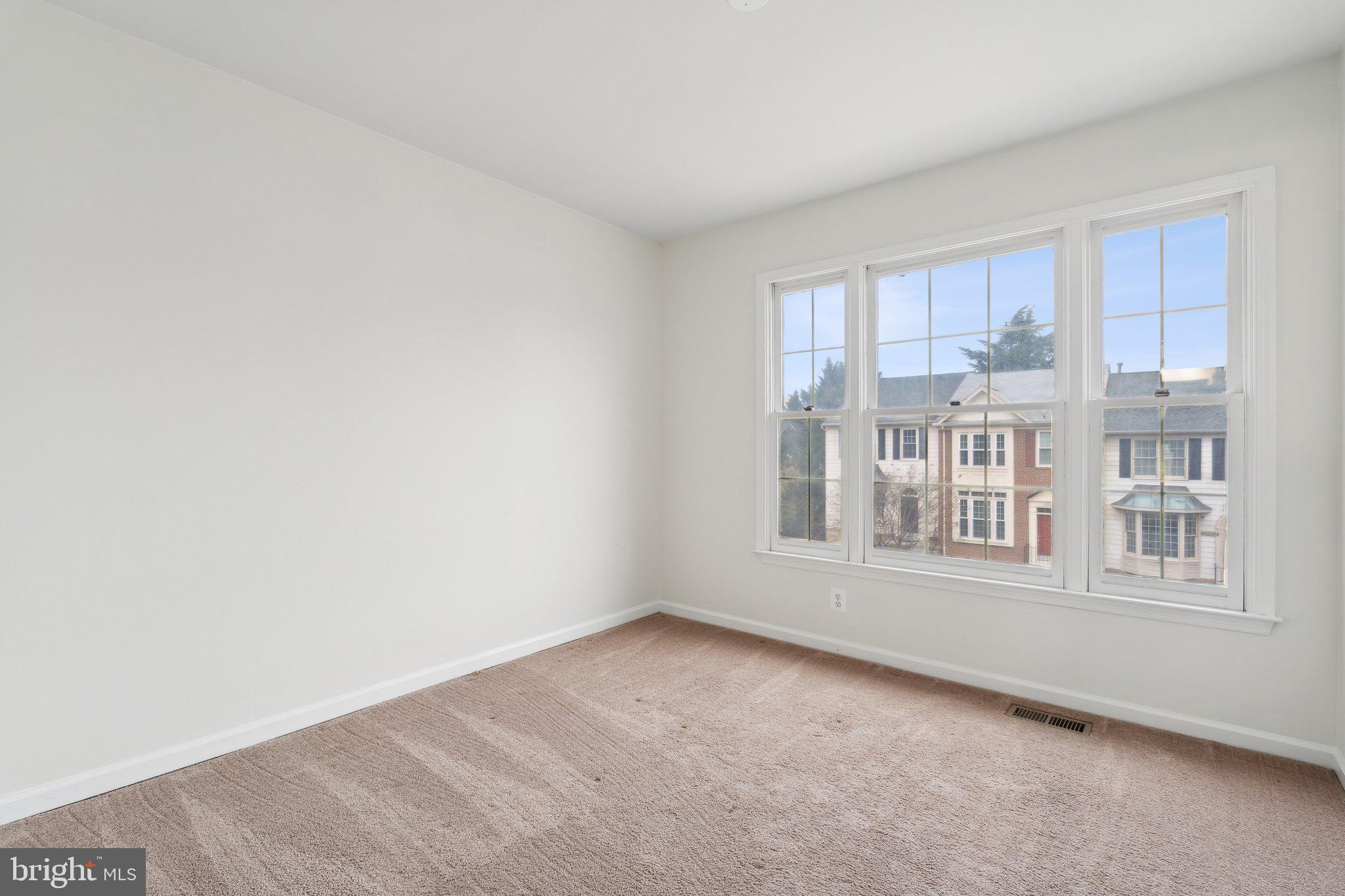 FOX CREEK - Residential