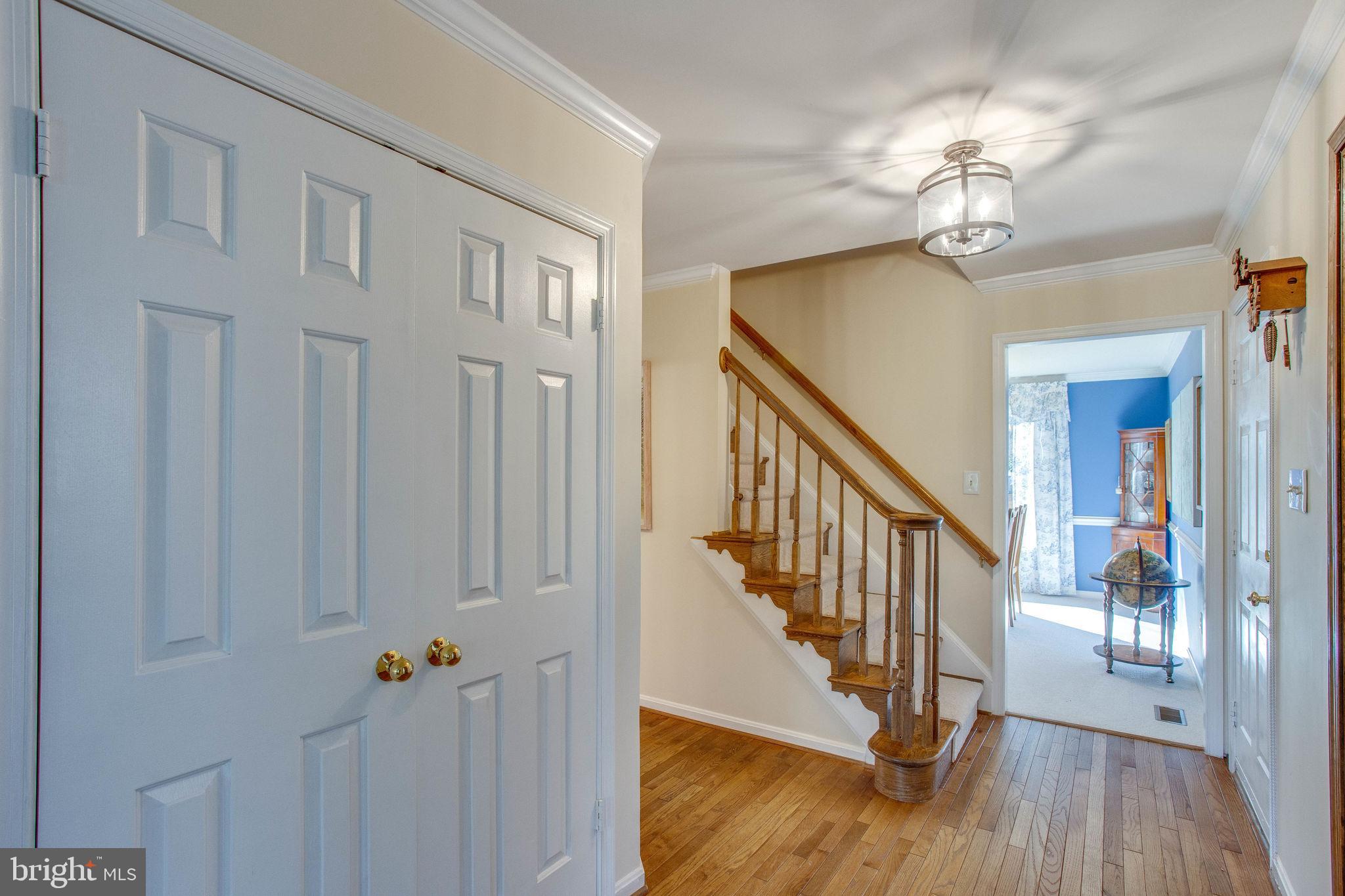 NEAR FAIRFAX - Residential