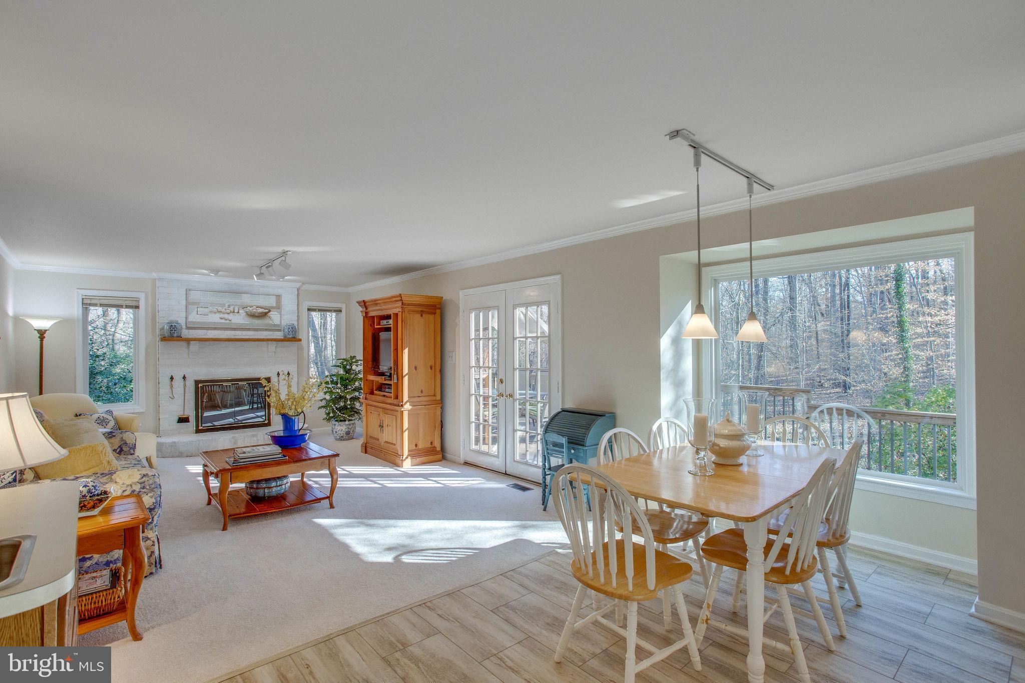 NEAR FAIRFAX - Residential