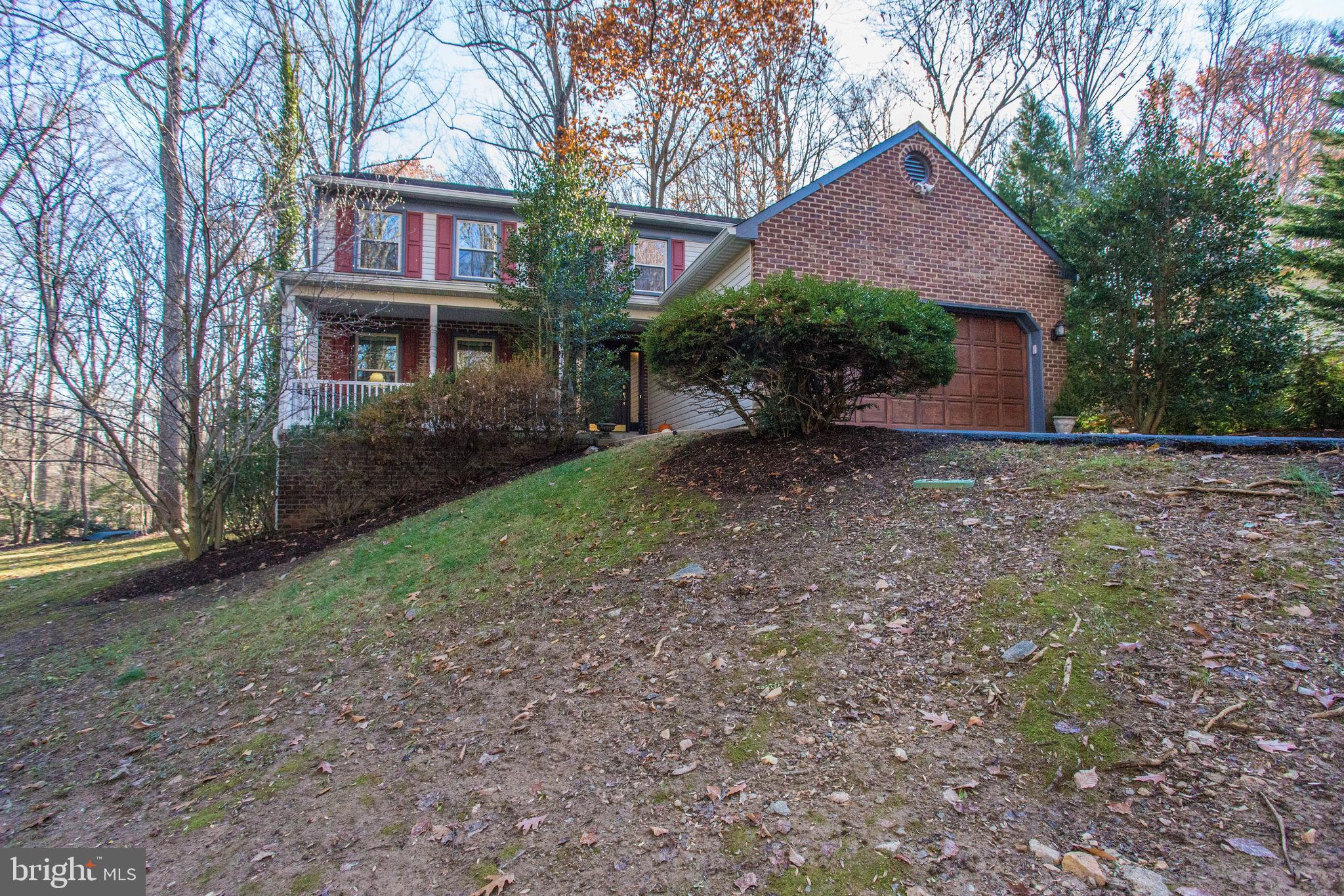 NEAR FAIRFAX - Residential