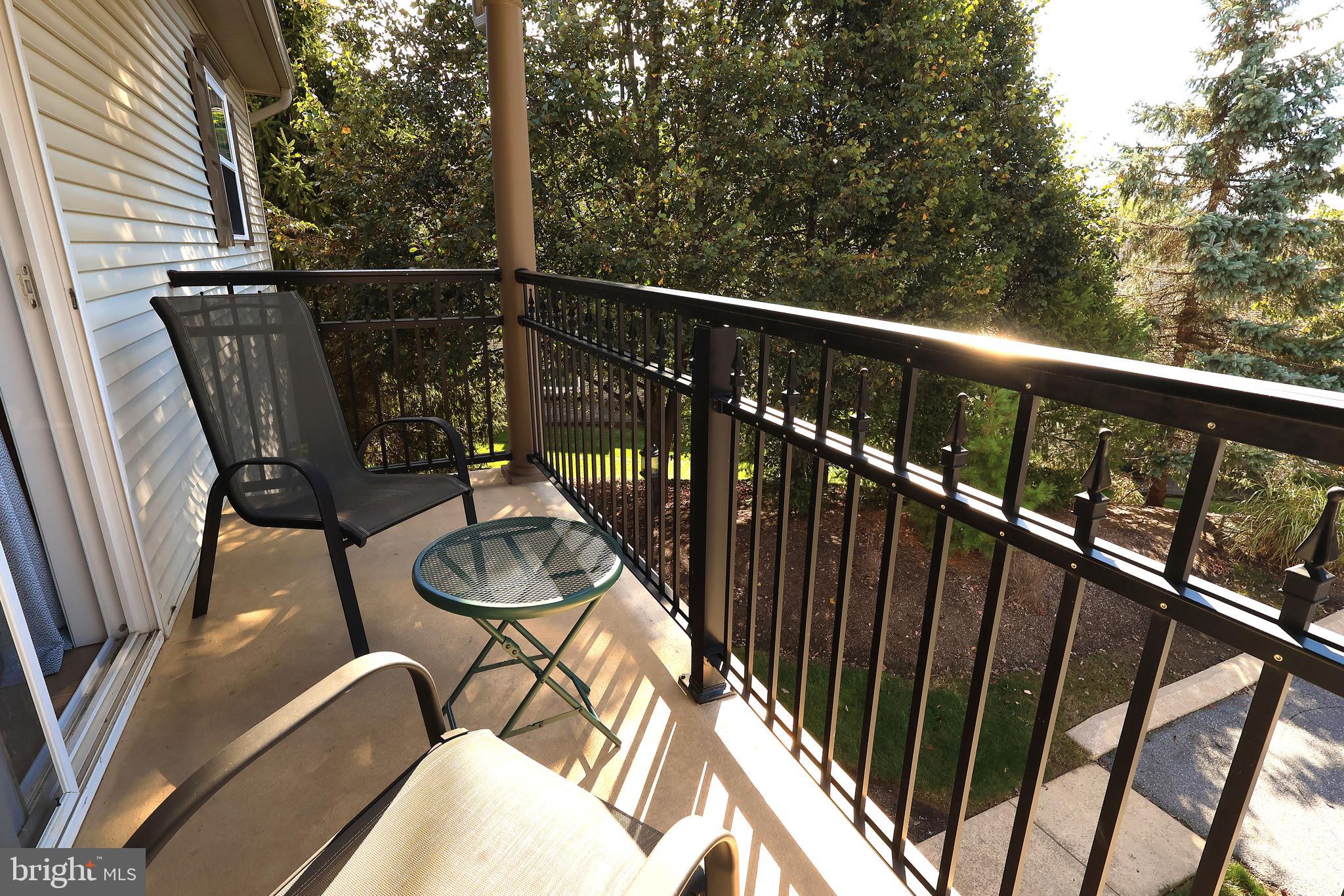 142 G ALMA MATER COURT