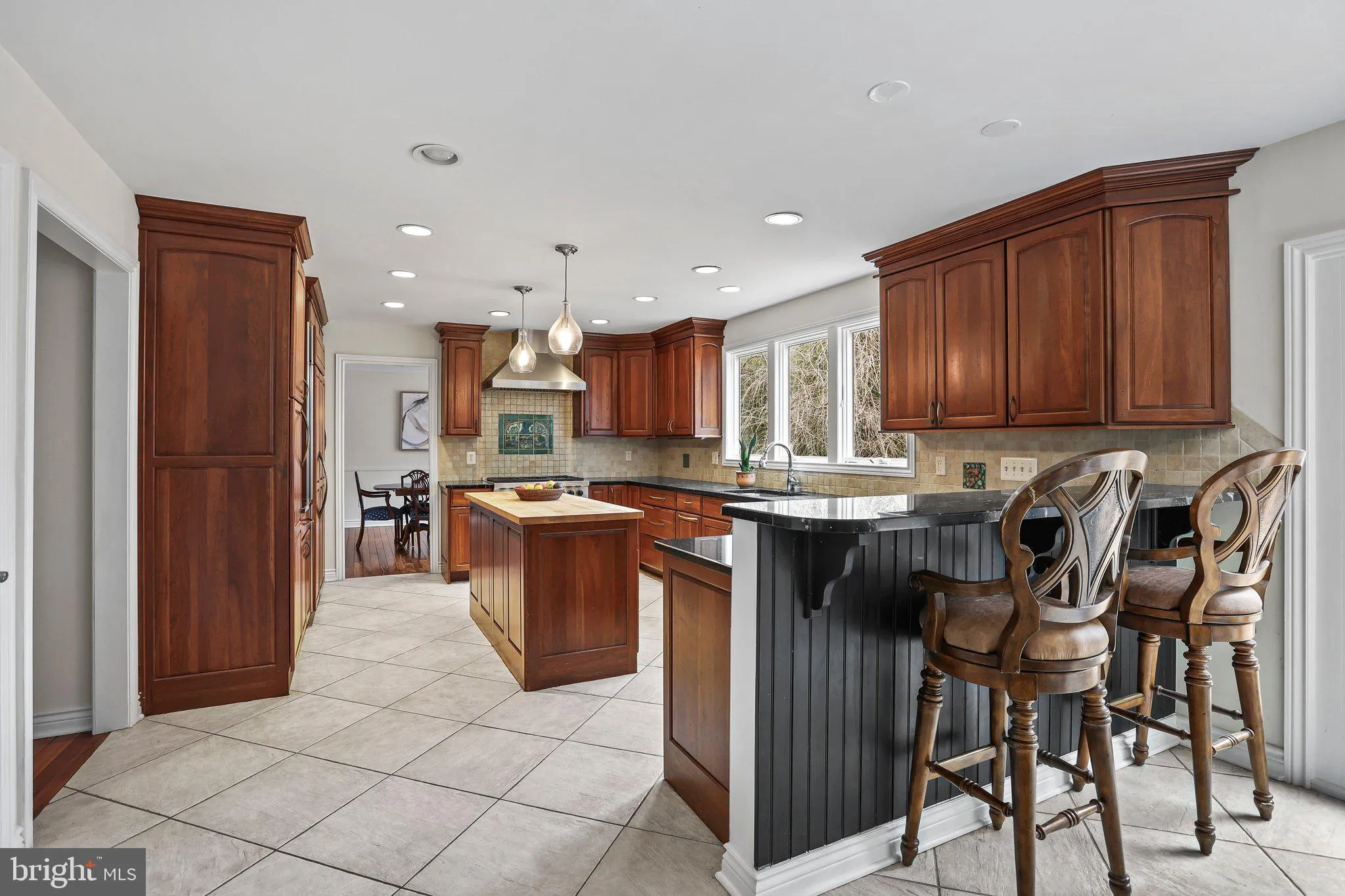 Princeton Junction, New Jersey 08550, United States, 4 Bedrooms Bedrooms, ,3 BathroomsBathrooms,Residential,Pending,101025