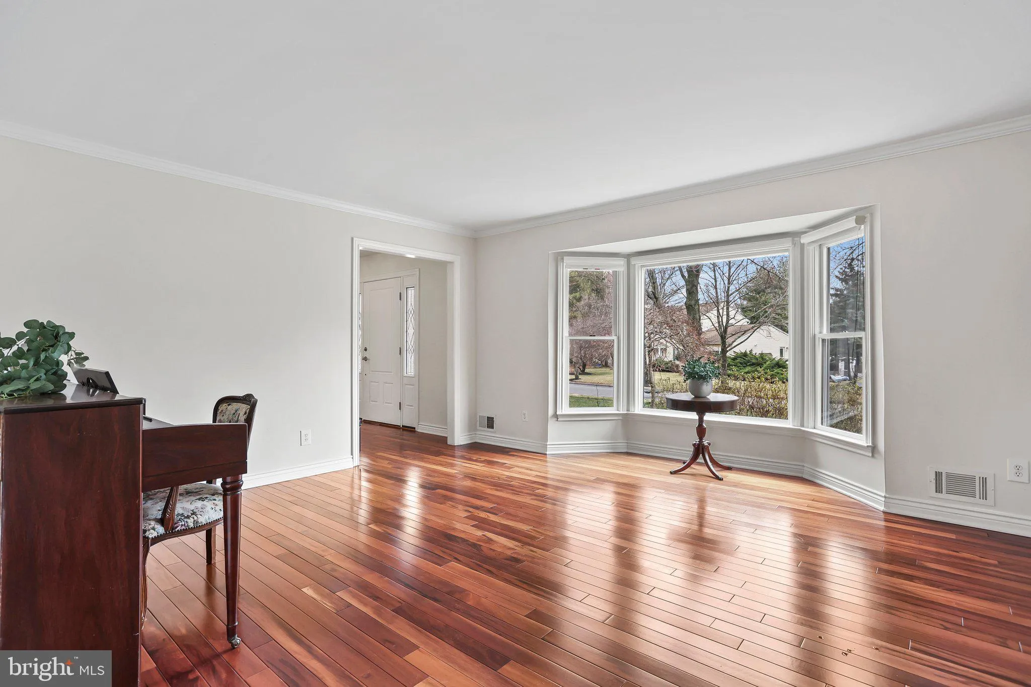 Princeton Junction, New Jersey 08550, United States, 4 Bedrooms Bedrooms, ,3 BathroomsBathrooms,Residential,Pending,101025