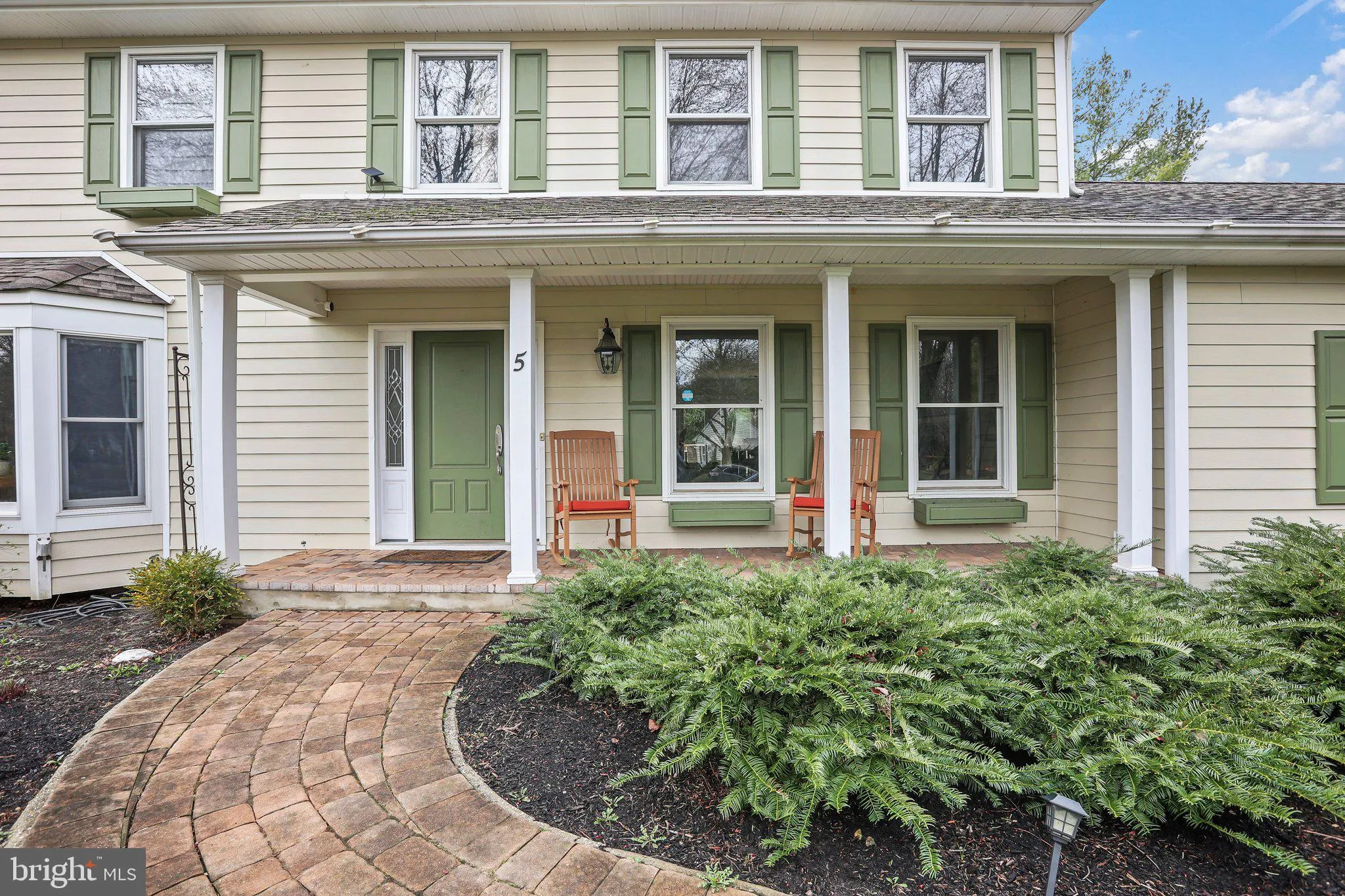 Princeton Junction, New Jersey 08550, United States, 4 Bedrooms Bedrooms, ,3 BathroomsBathrooms,Residential,Pending,101025