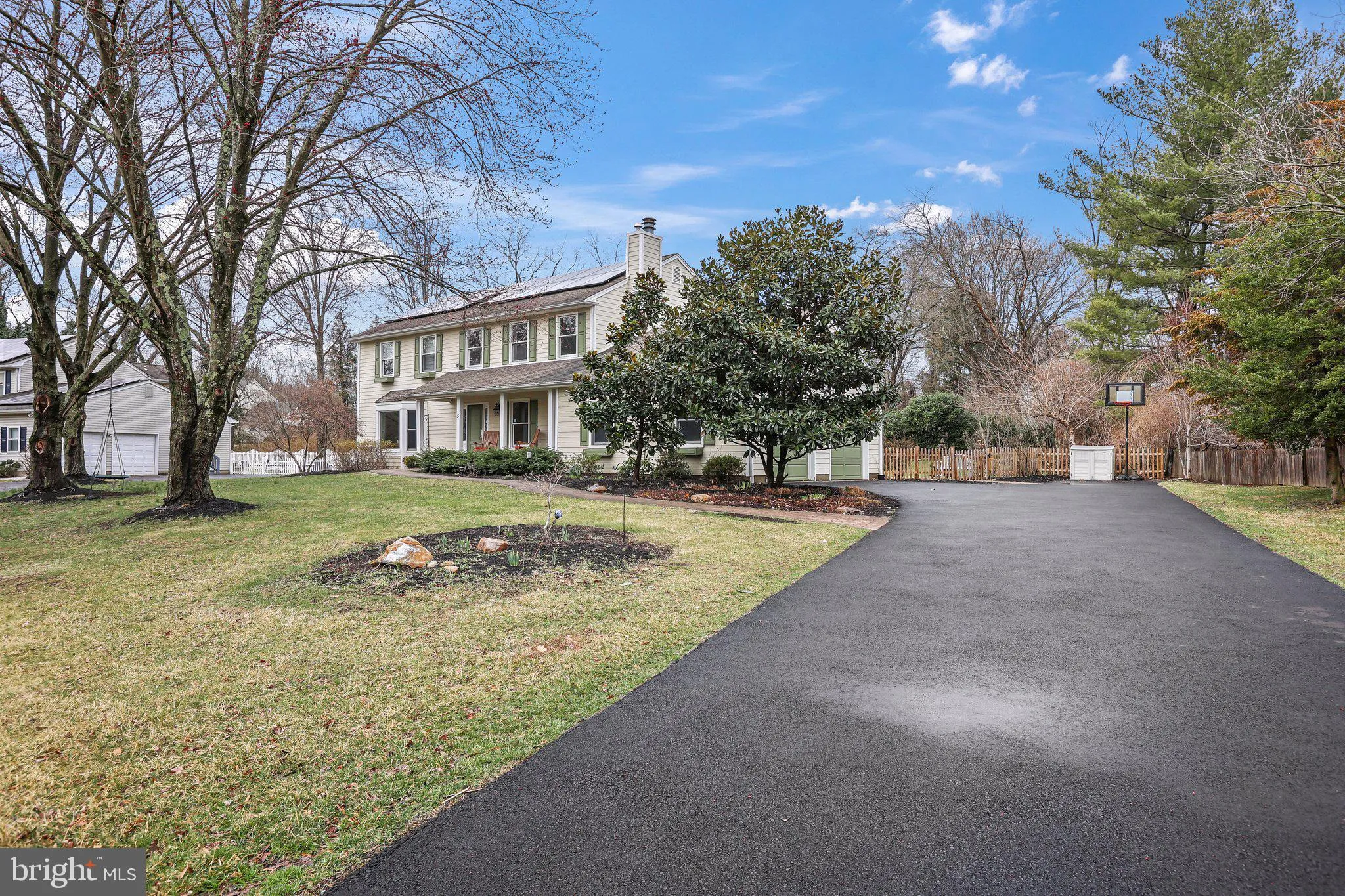 Princeton Junction, New Jersey 08550, United States, 4 Bedrooms Bedrooms, ,3 BathroomsBathrooms,Residential,Pending,101025