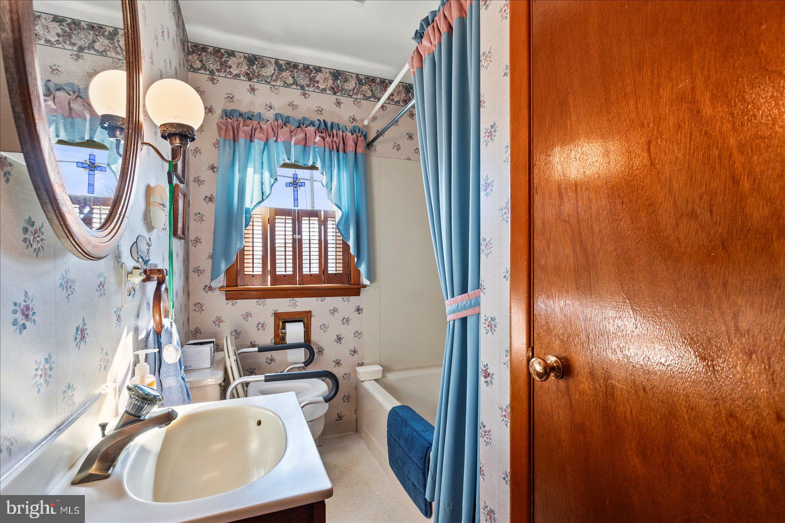 MCSHERRYSTOWN - Residential