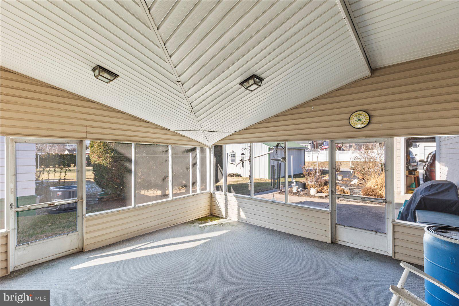 MCSHERRYSTOWN - Residential