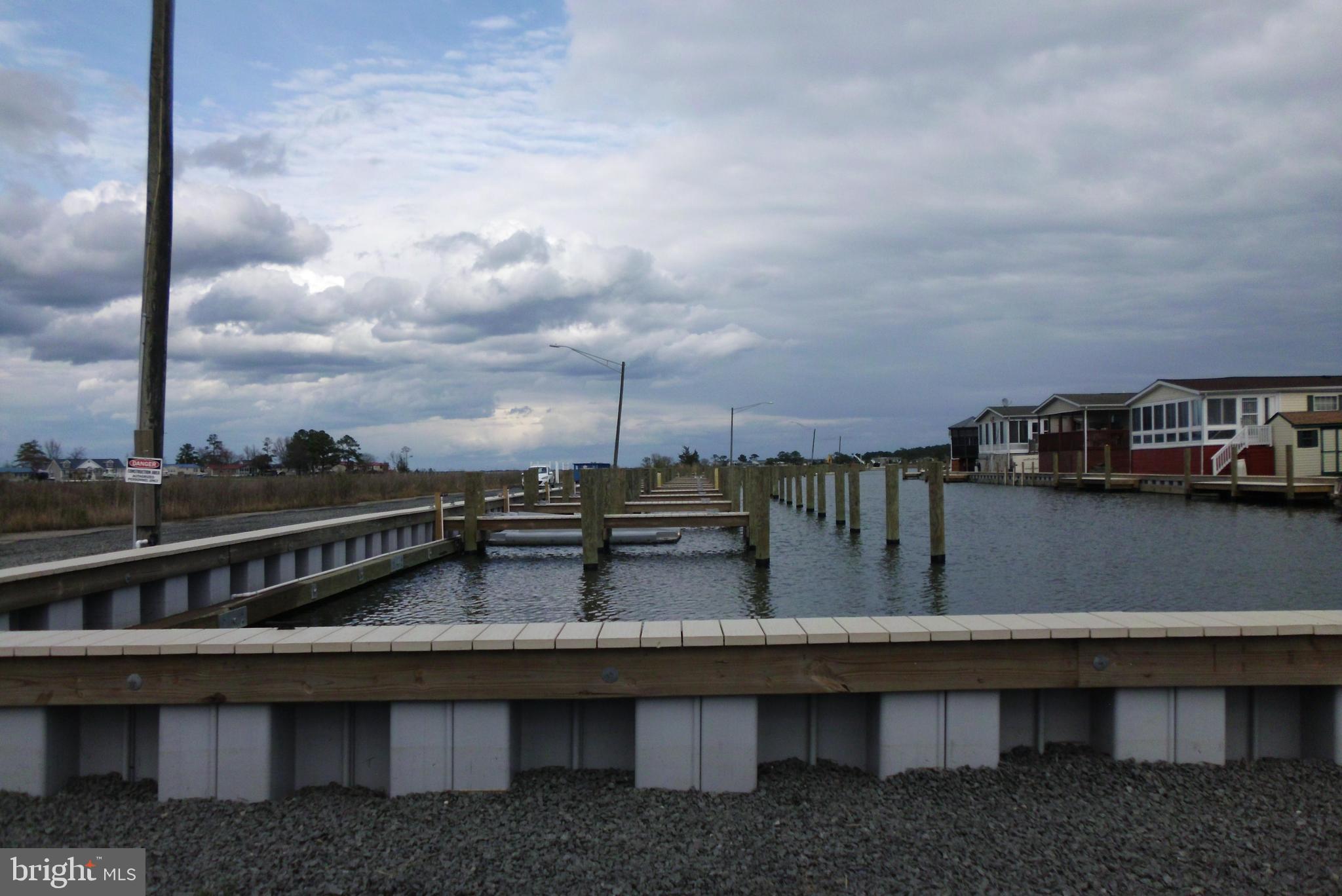 MARINERS COVE - Residential