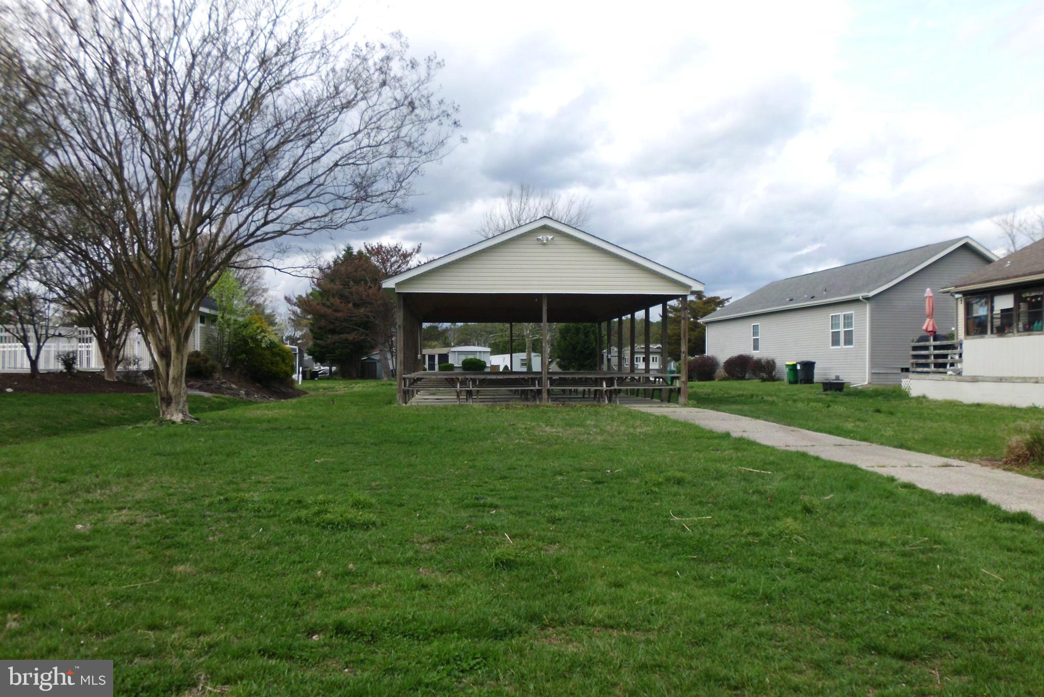 MARINERS COVE - Residential