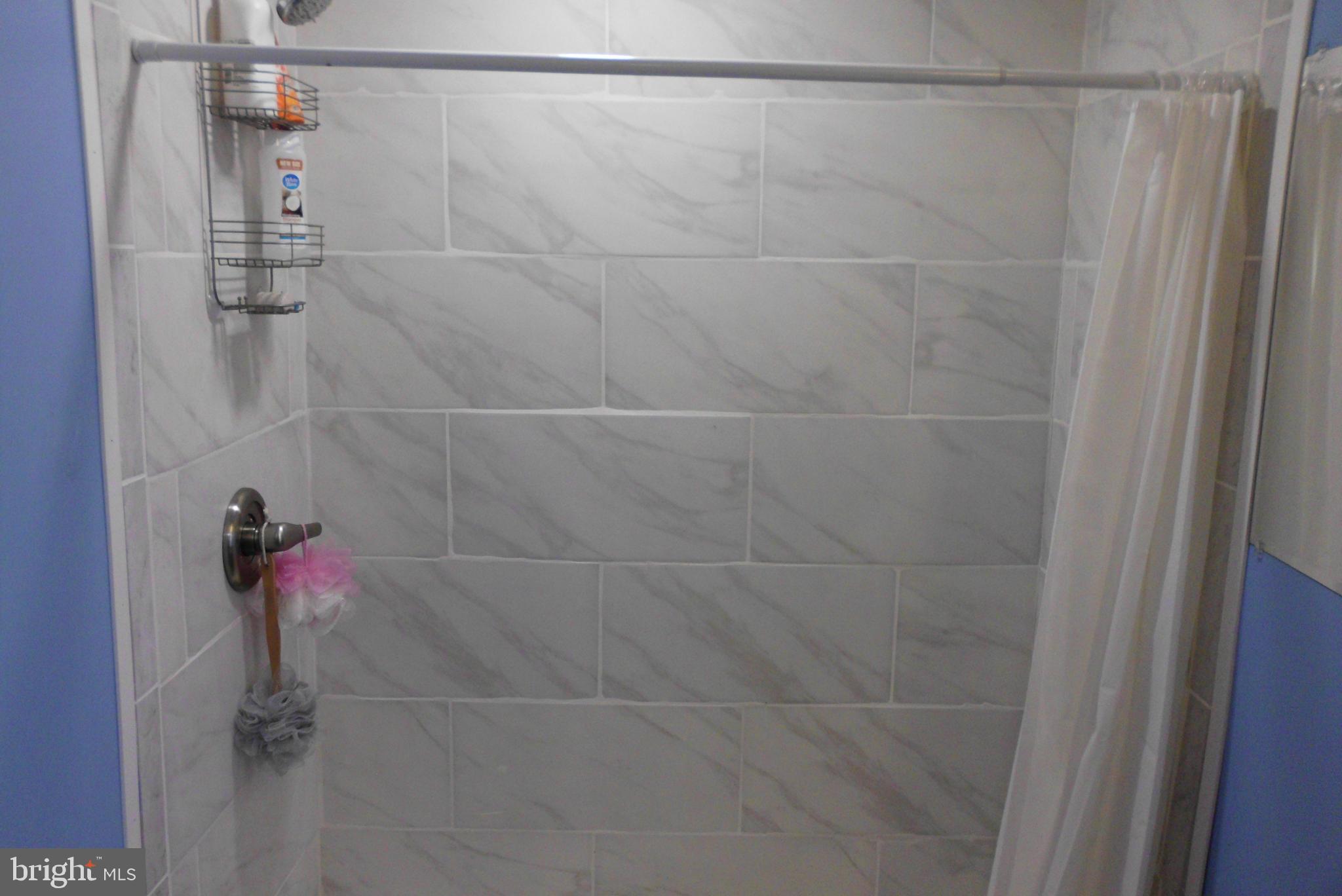 MARINERS COVE - Residential