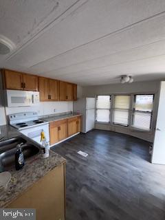 MARINERS COVE - Residential