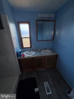 MARINERS COVE - Residential