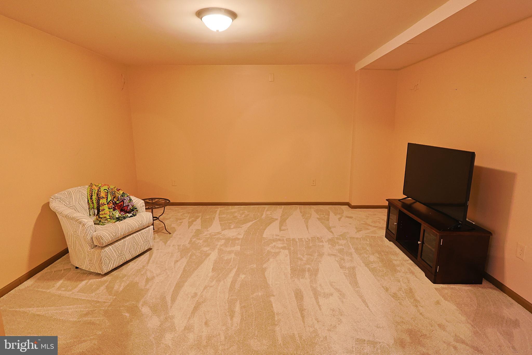 CEDAR HOLLOW - Residential