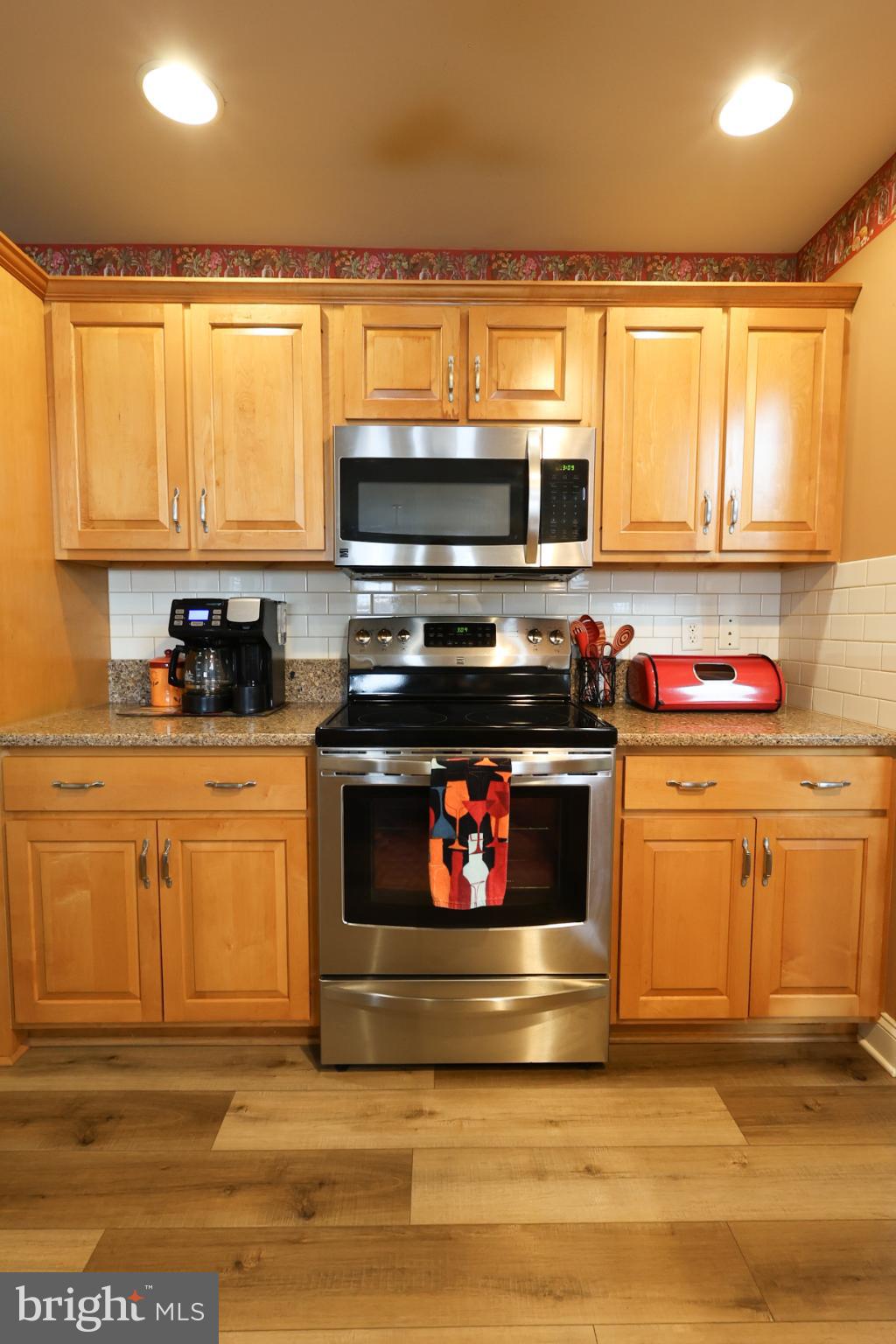 CEDAR HOLLOW - Residential