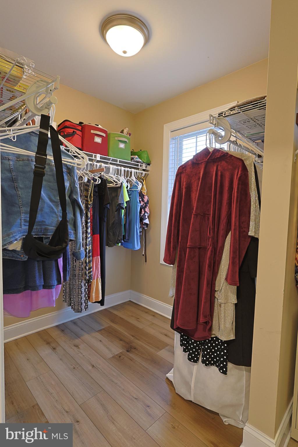 CEDAR HOLLOW - Residential