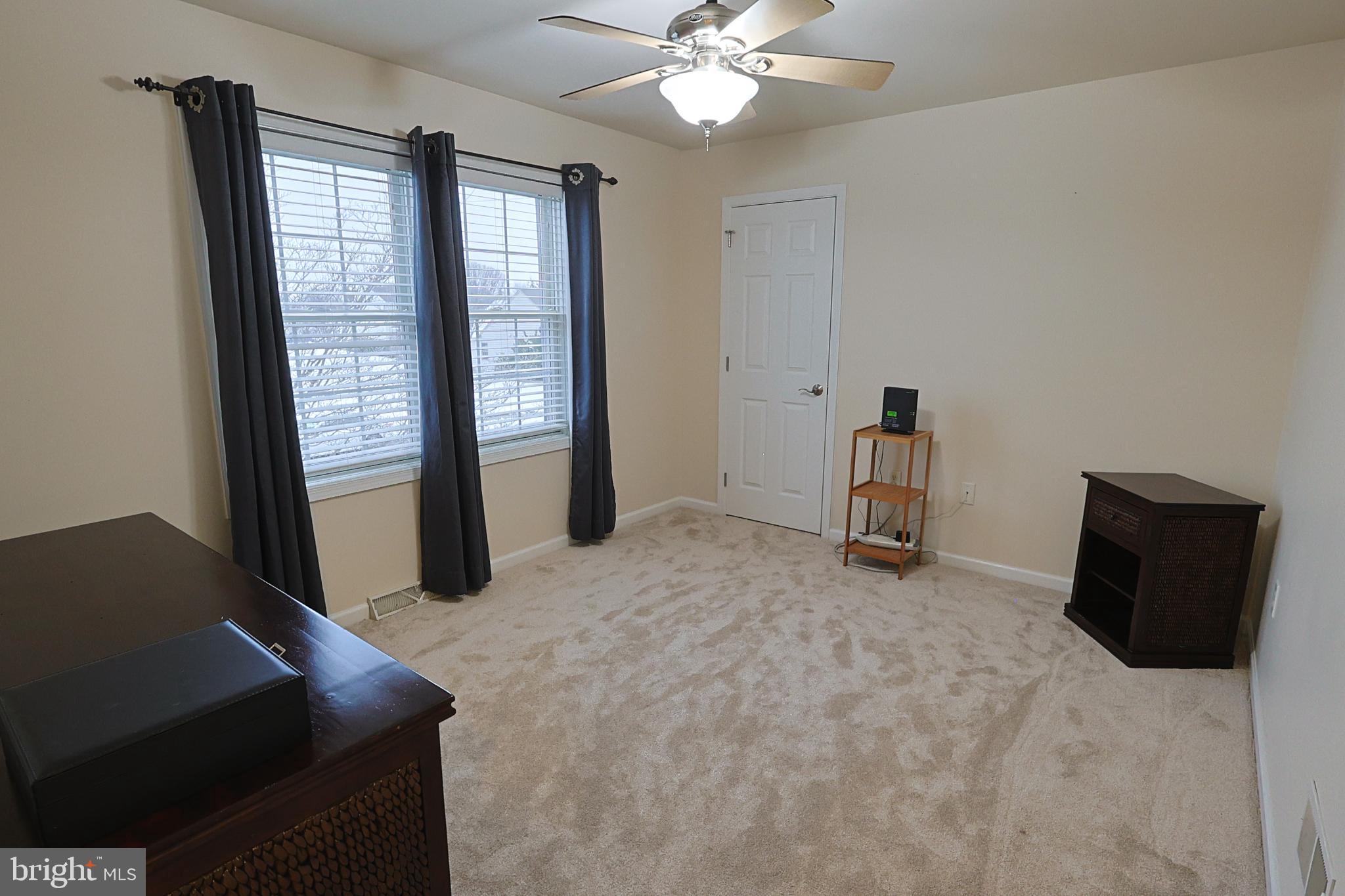 CEDAR HOLLOW - Residential