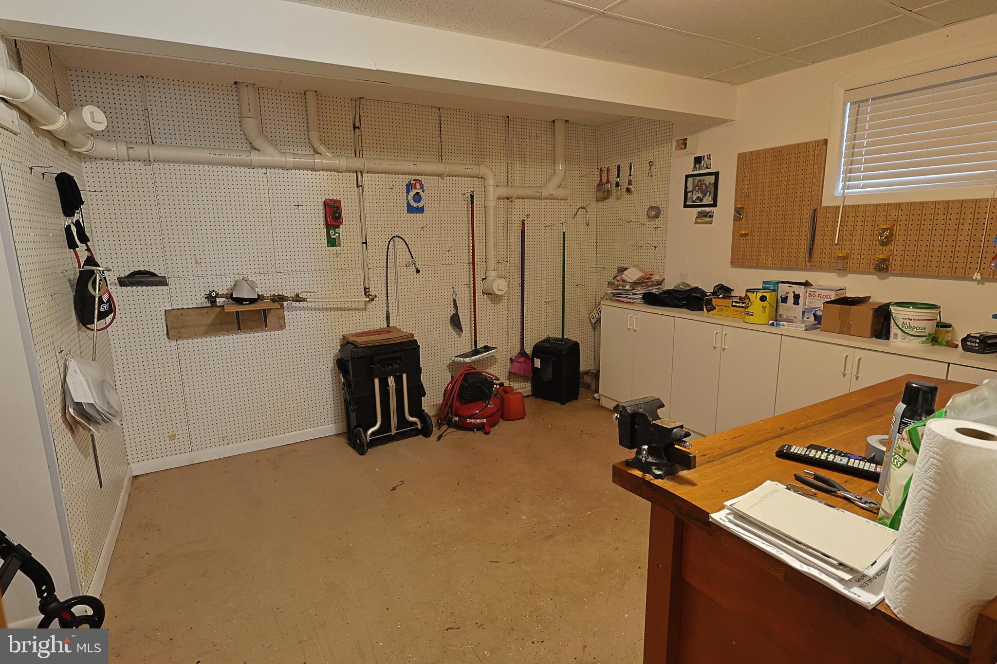 CEDAR HOLLOW - Residential