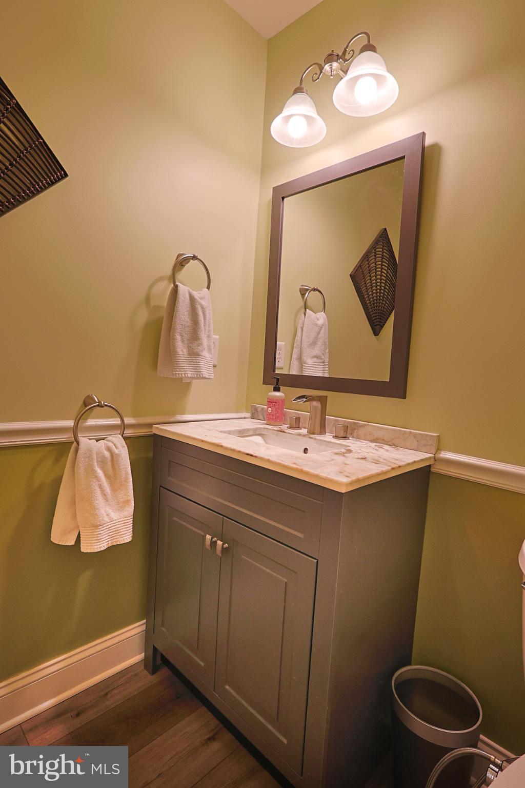 CEDAR HOLLOW - Residential