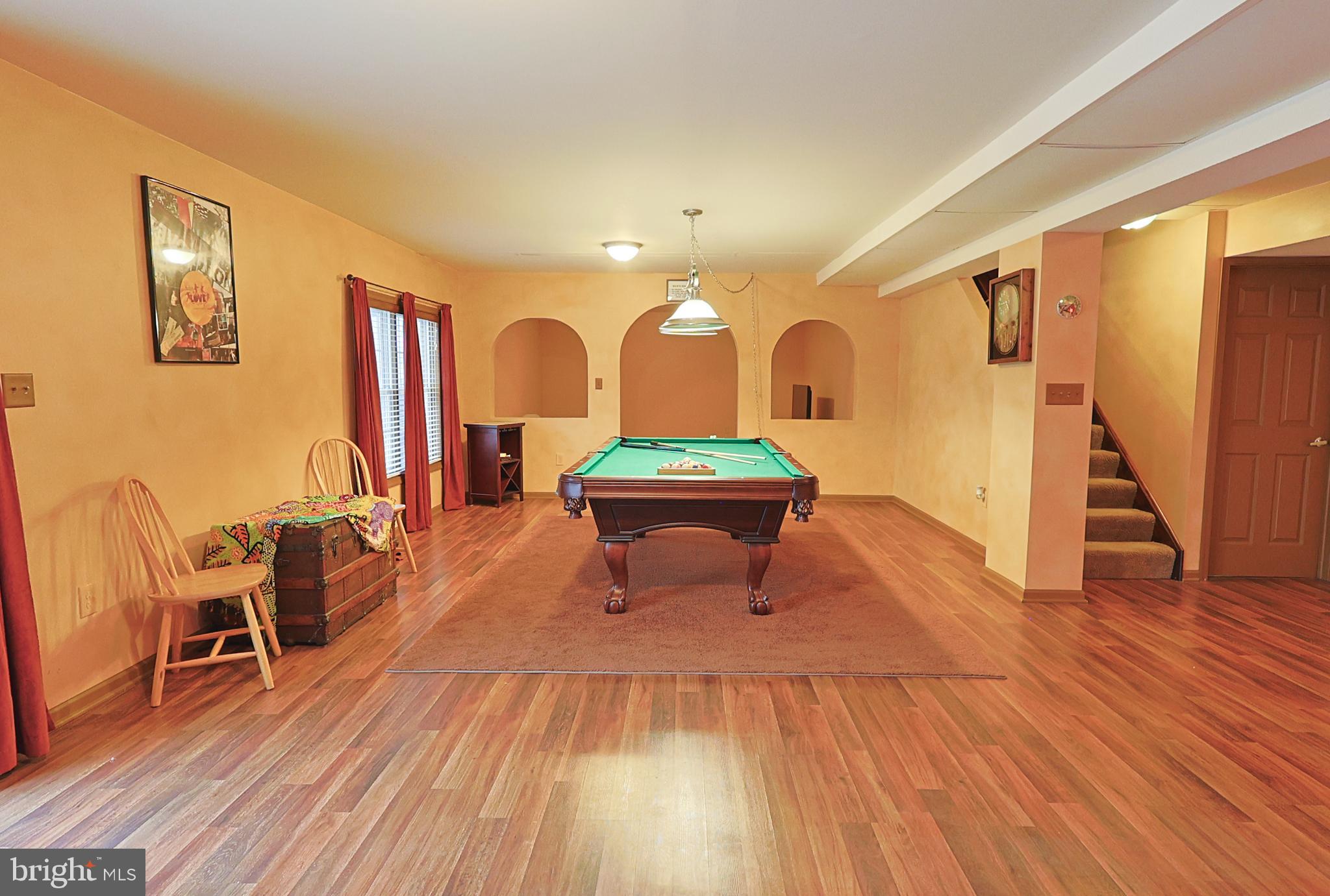 CEDAR HOLLOW - Residential